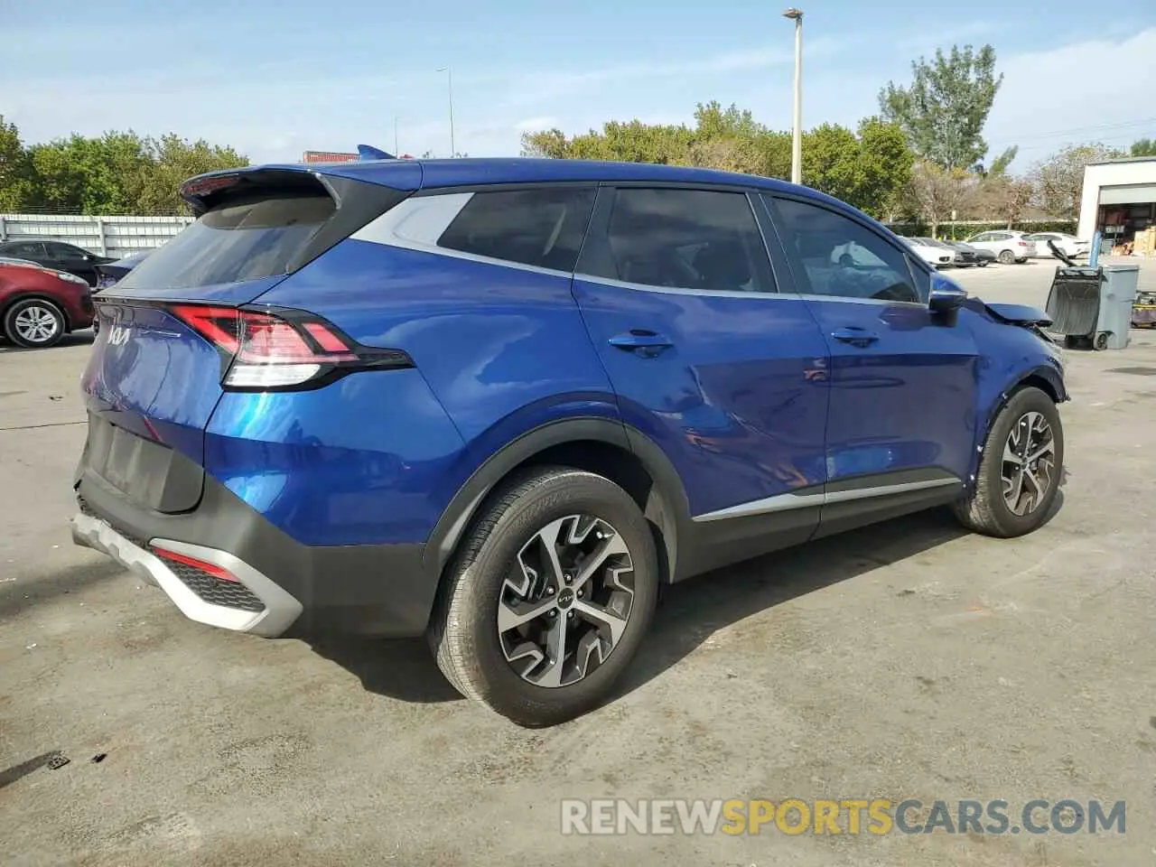 3 fotografías del automóvil dañado 5XYK33AF1PG131205 KIA SPORTAGE 2023