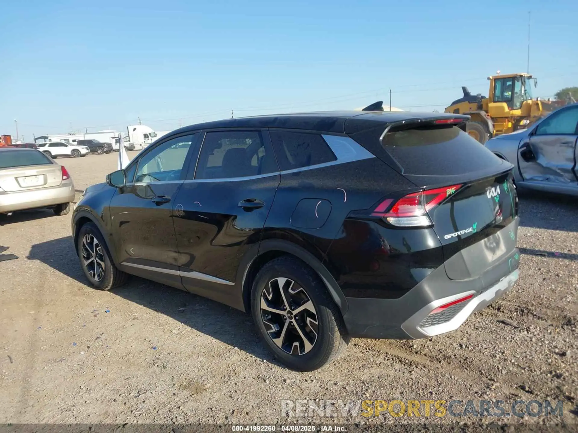 14 fotografías del automóvil dañado 5XYK33AF3PG049539 KIA SPORTAGE 2023