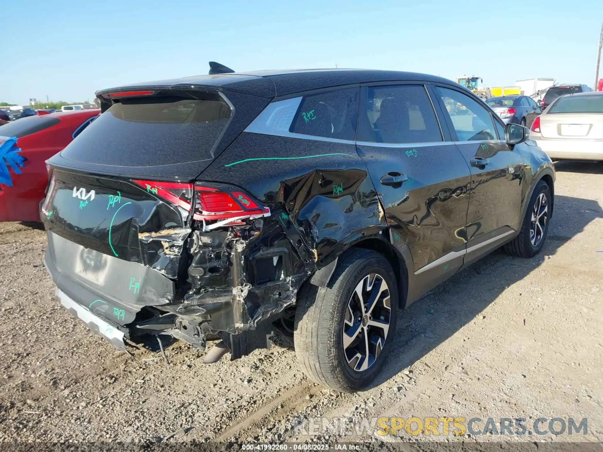 4 fotografías del automóvil dañado 5XYK33AF3PG049539 KIA SPORTAGE 2023