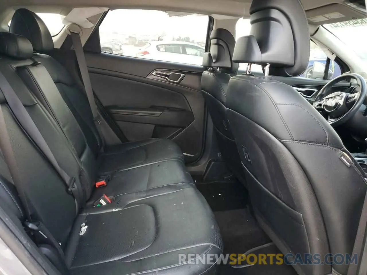 10 fotografías del automóvil dañado 5XYK33AF4PG055205 KIA SPORTAGE 2023
