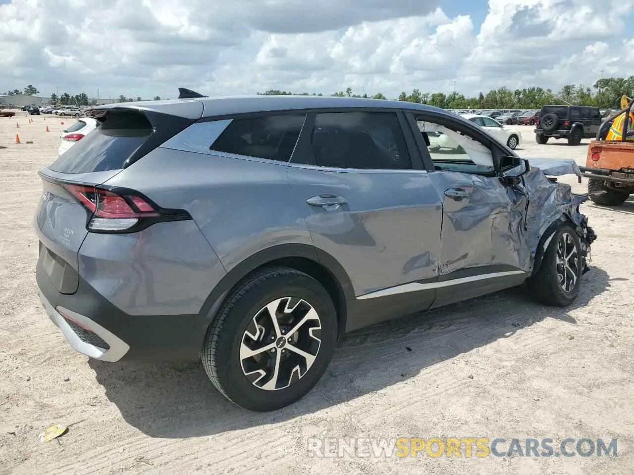 3 fotografías del automóvil dañado 5XYK33AF4PG055205 KIA SPORTAGE 2023