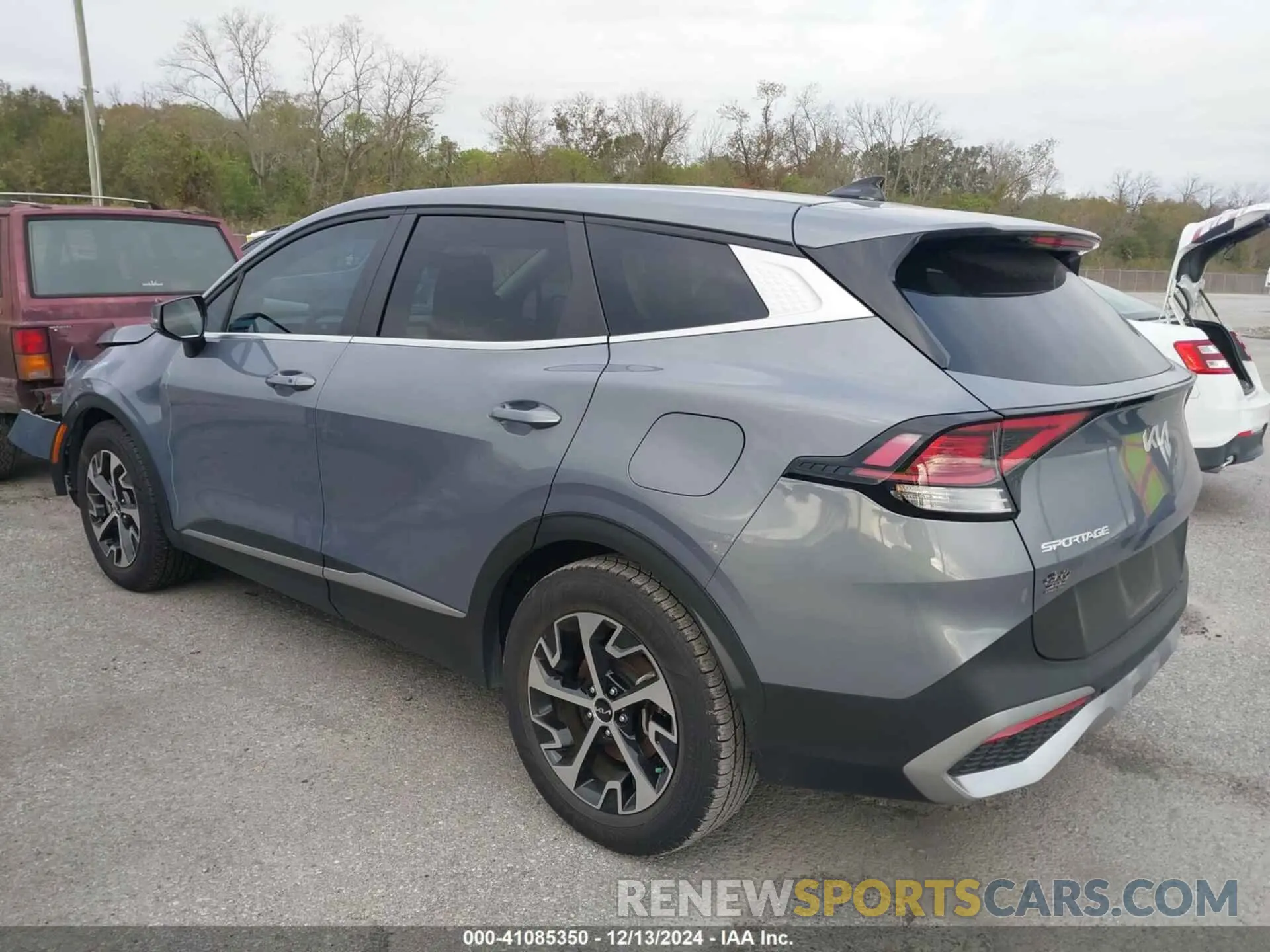 3 fotografías del automóvil dañado 5XYK33AF4PG071422 KIA SPORTAGE 2023