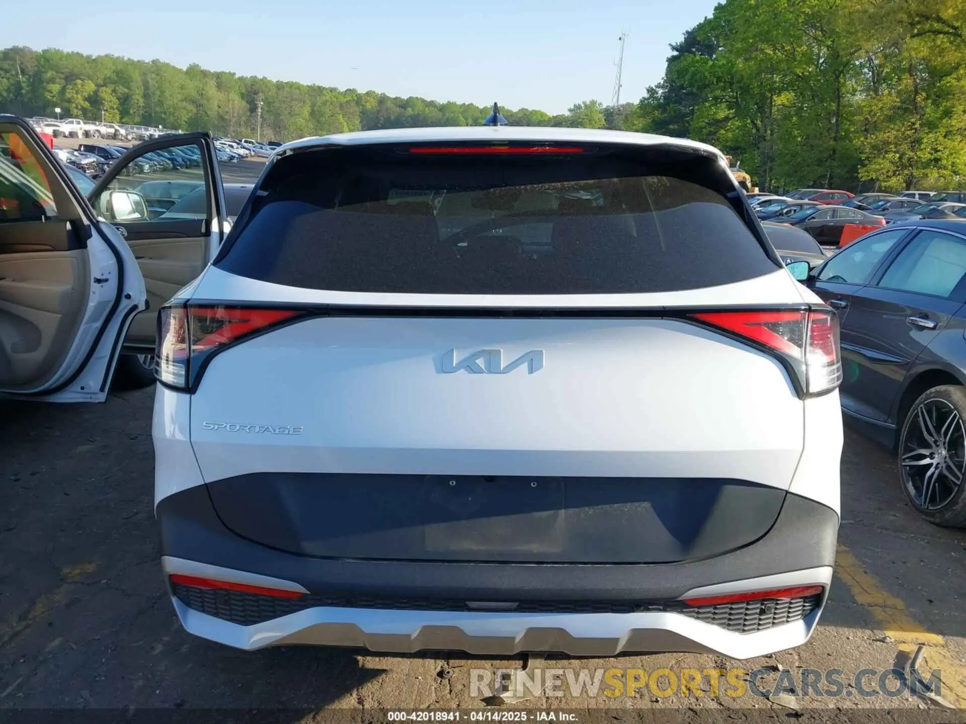 16 fotografías del automóvil dañado 5XYK33AF5PG065113 KIA SPORTAGE 2023