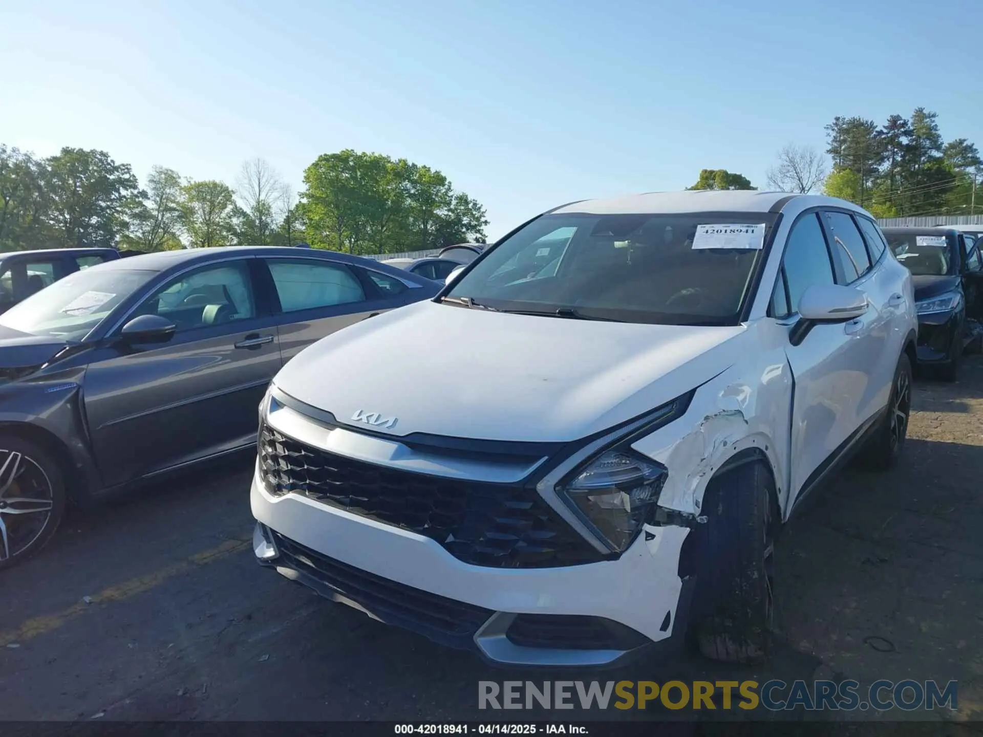 2 fotografías del automóvil dañado 5XYK33AF5PG065113 KIA SPORTAGE 2023