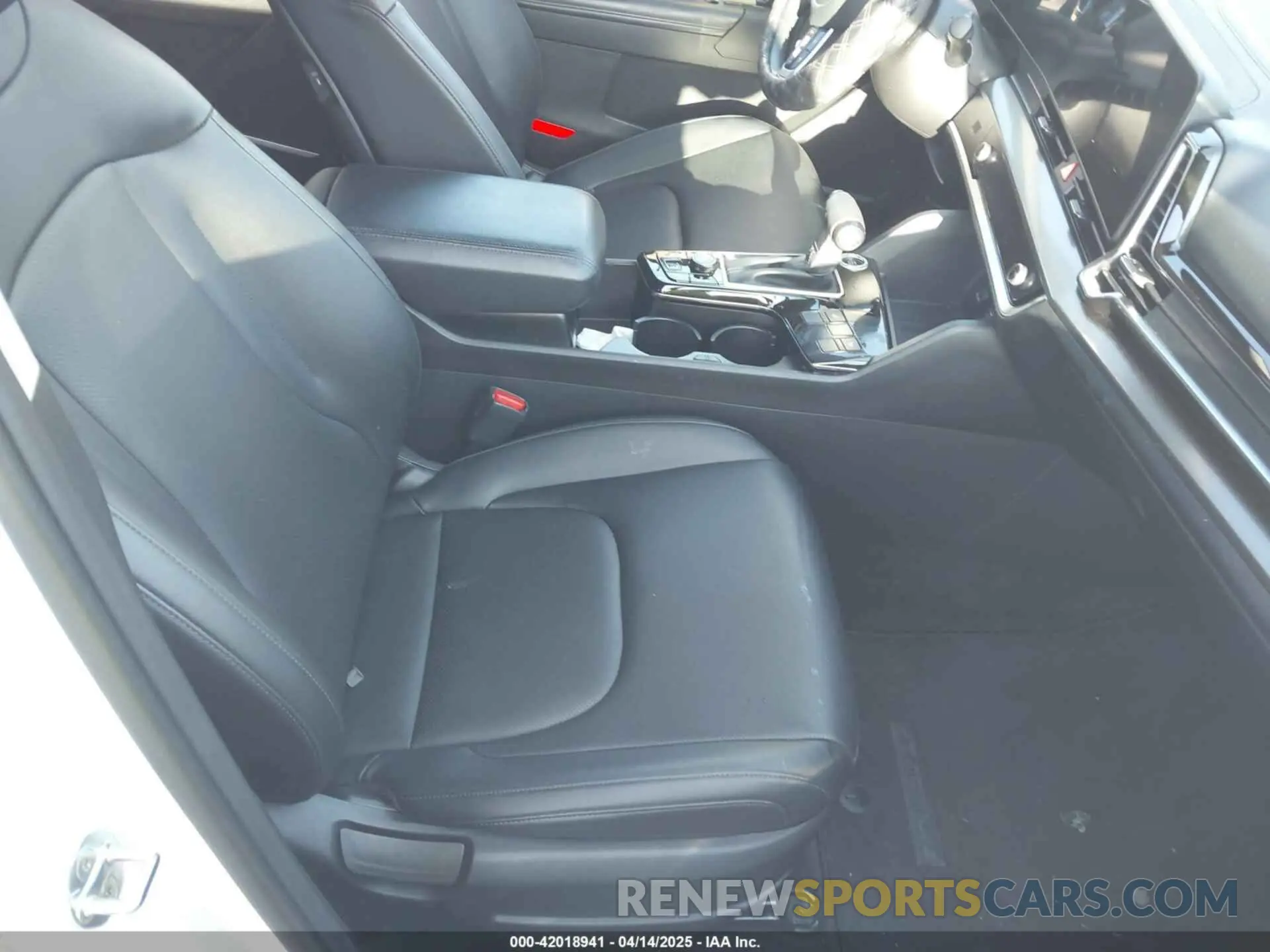 5 fotografías del automóvil dañado 5XYK33AF5PG065113 KIA SPORTAGE 2023