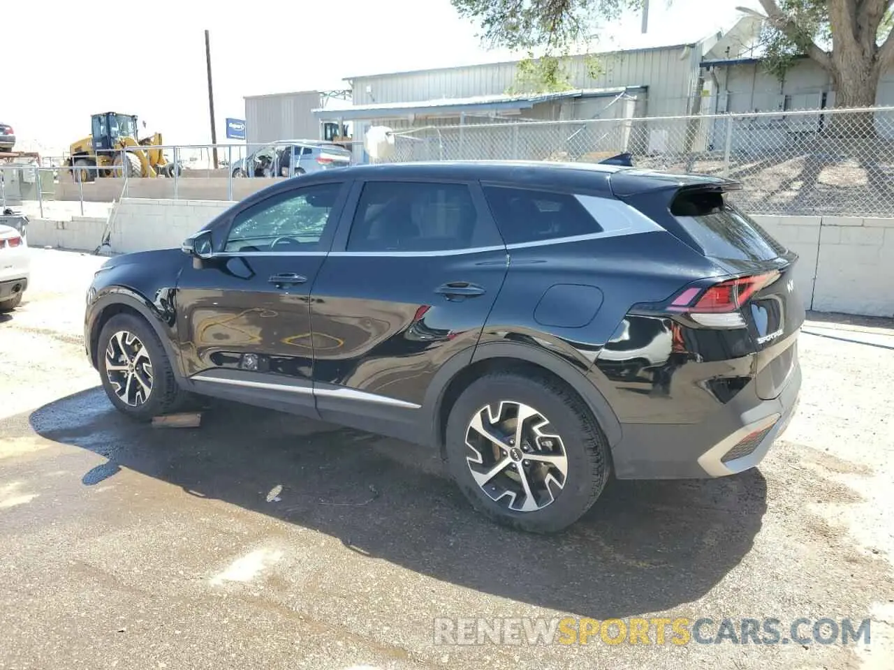 2 fotografías del automóvil dañado 5XYK33AF6PG021654 KIA SPORTAGE 2023
