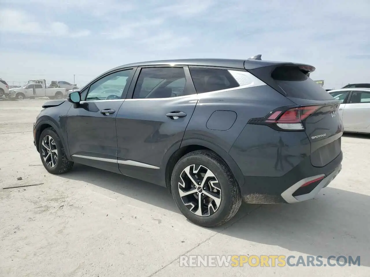2 fotografías del automóvil dañado 5XYK33AF8PG100436 KIA SPORTAGE 2023