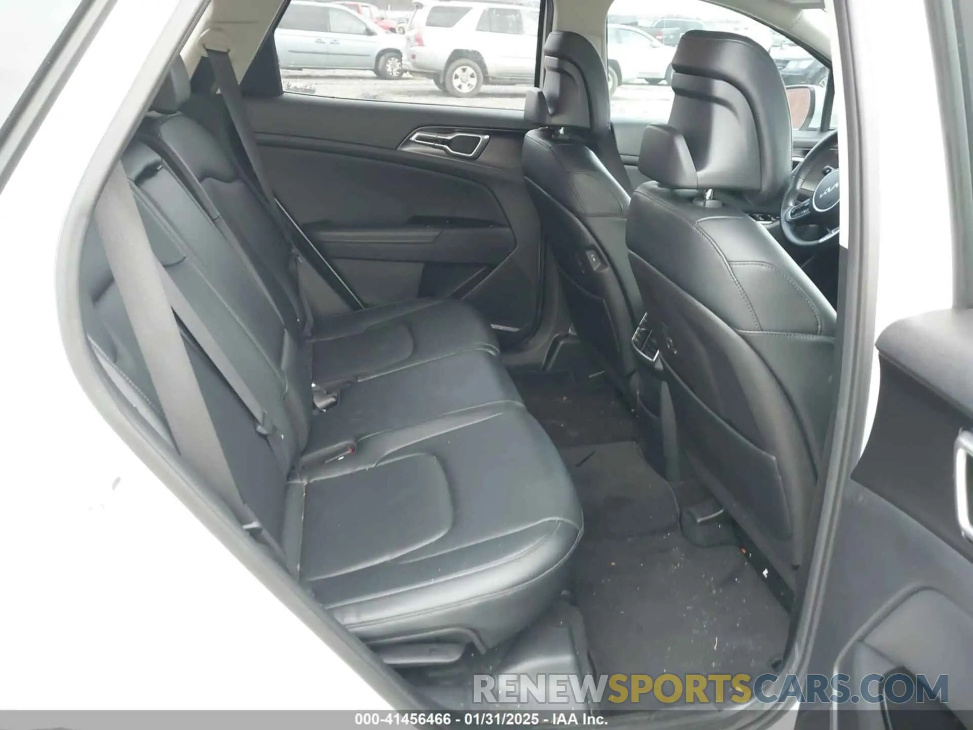 8 fotografías del automóvil dañado 5XYK33AF9PG042756 KIA SPORTAGE 2023