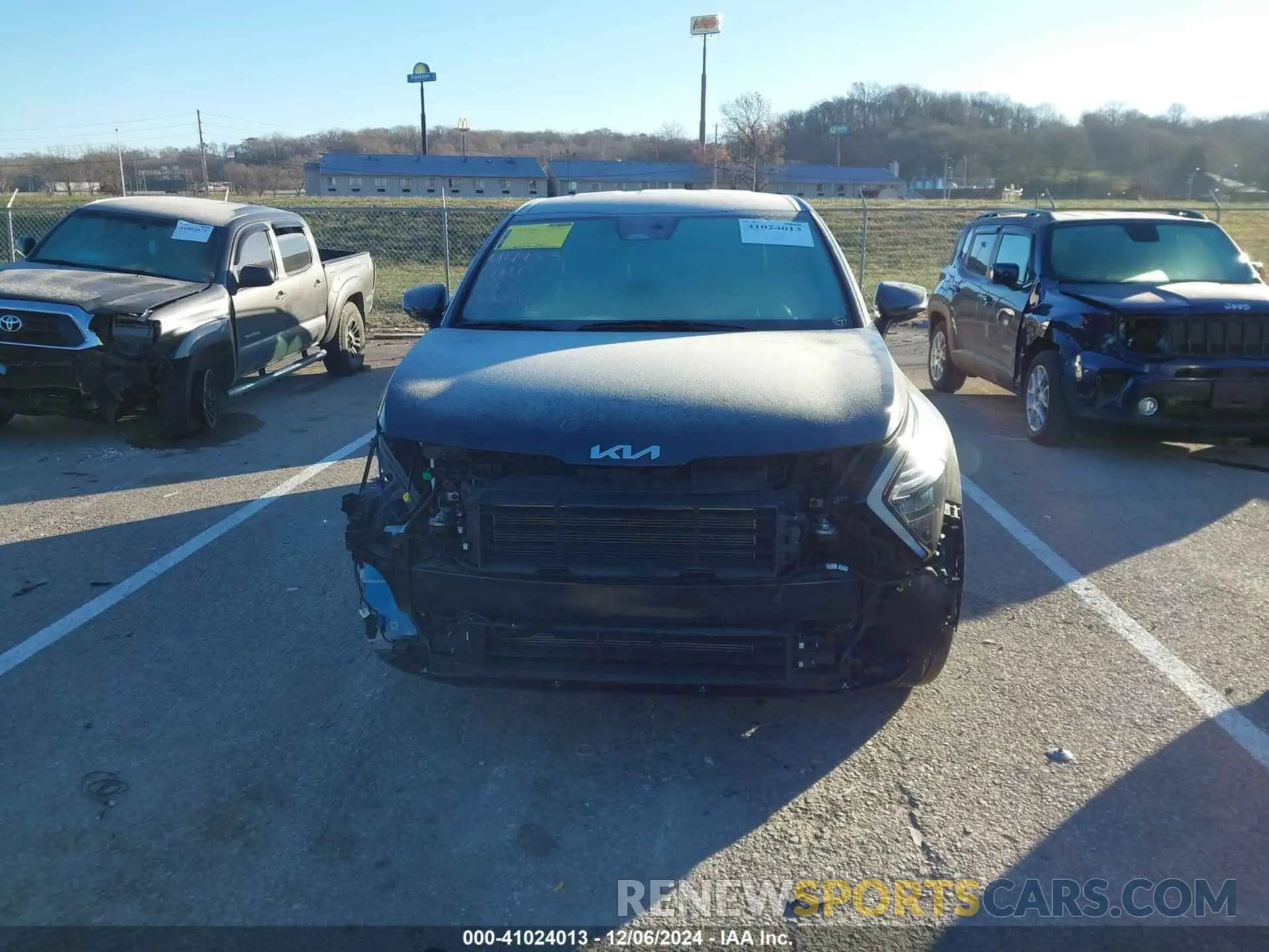 12 fotografías del automóvil dañado 5XYK33AF9PG083713 KIA SPORTAGE 2023