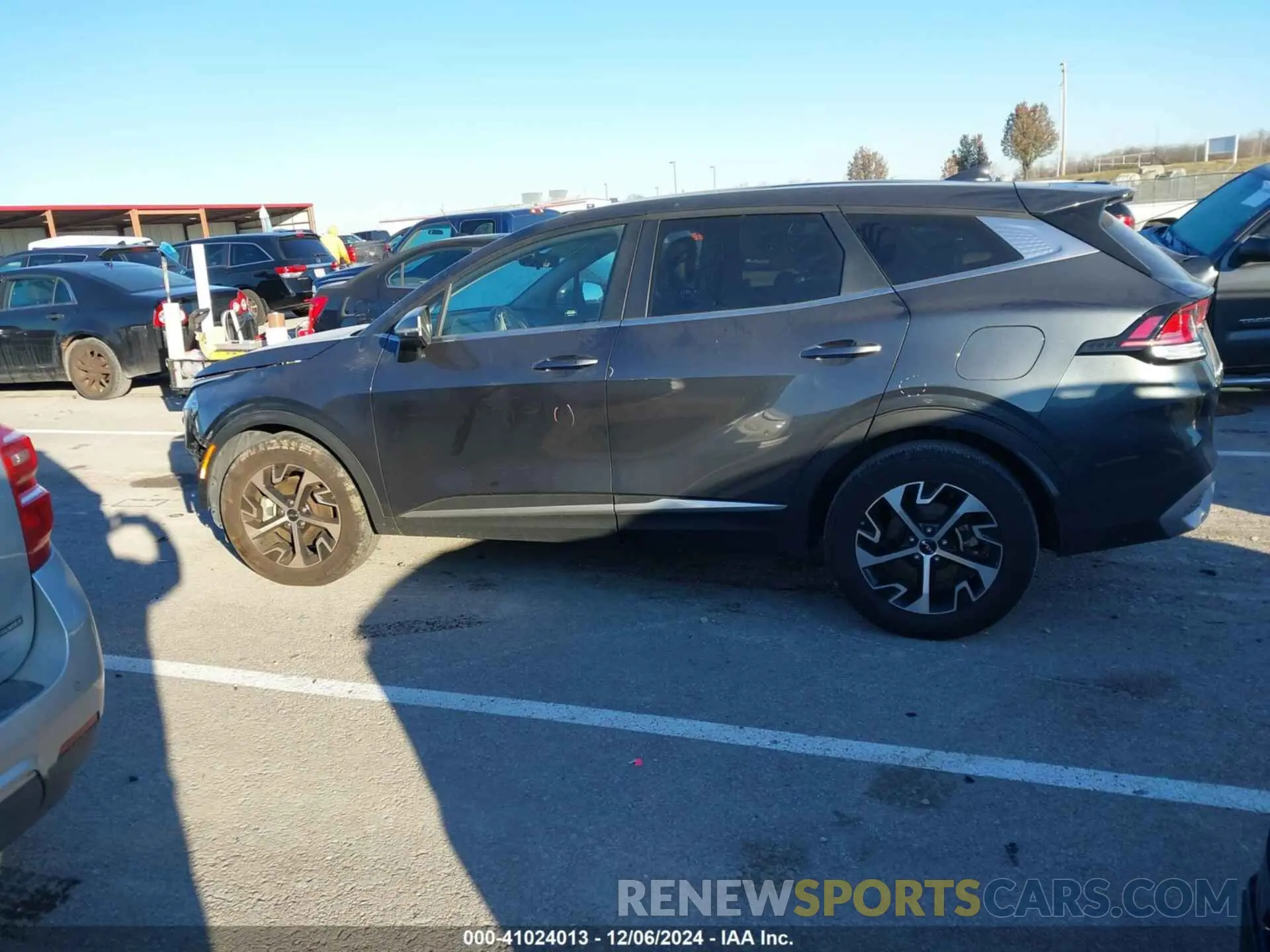 14 fotografías del automóvil dañado 5XYK33AF9PG083713 KIA SPORTAGE 2023
