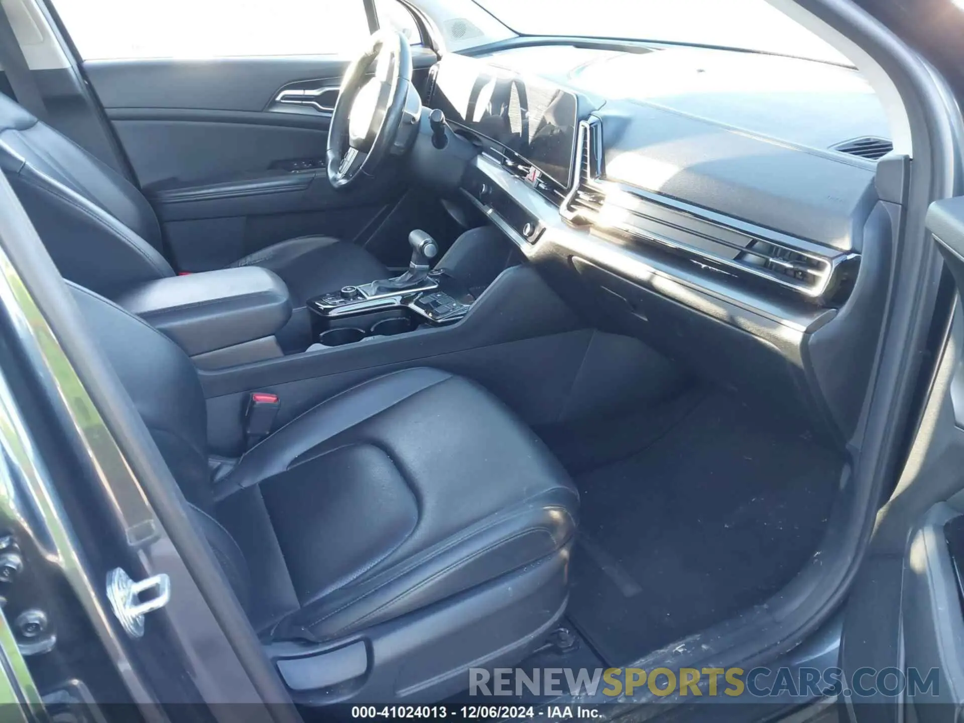 5 fotografías del automóvil dañado 5XYK33AF9PG083713 KIA SPORTAGE 2023