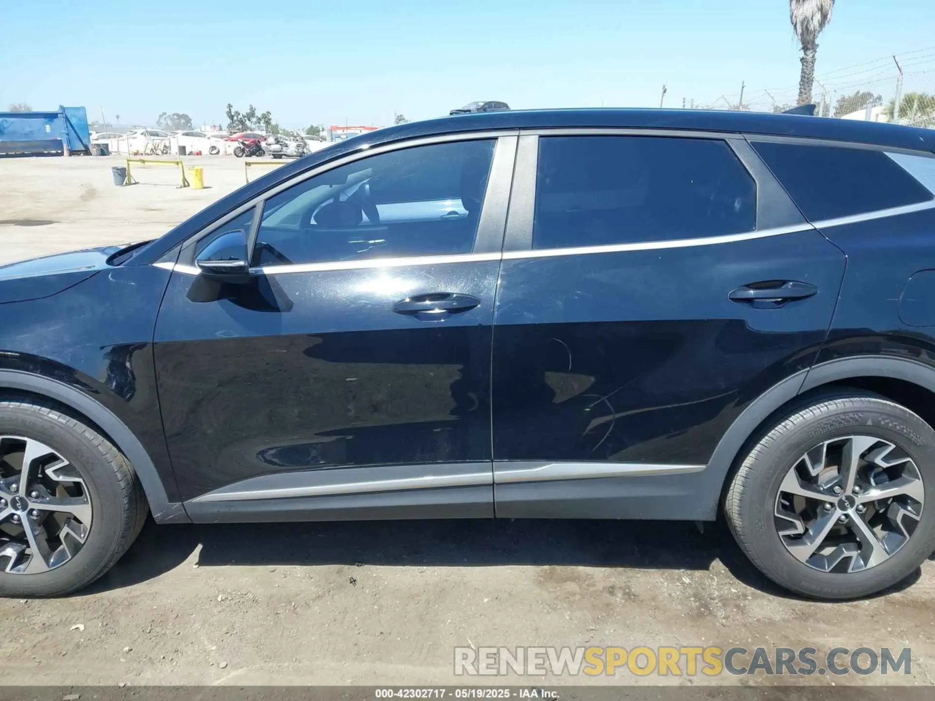 15 fotografías del automóvil dañado 5XYK33AFXPG022435 KIA SPORTAGE 2023