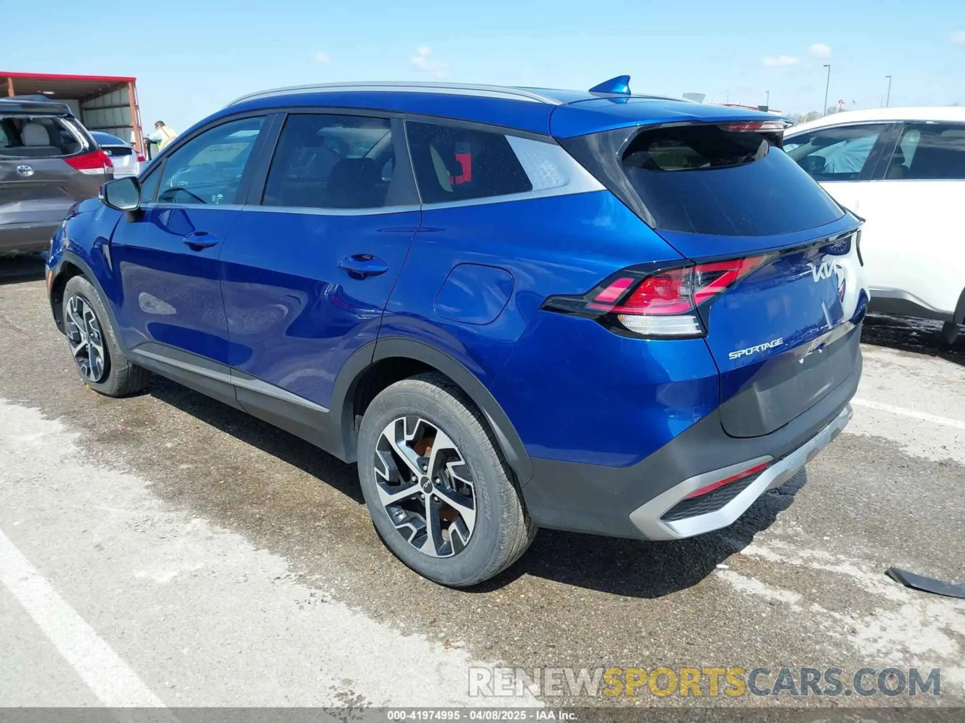 3 fotografías del automóvil dañado 5XYK3CAF0PG002047 KIA SPORTAGE 2023