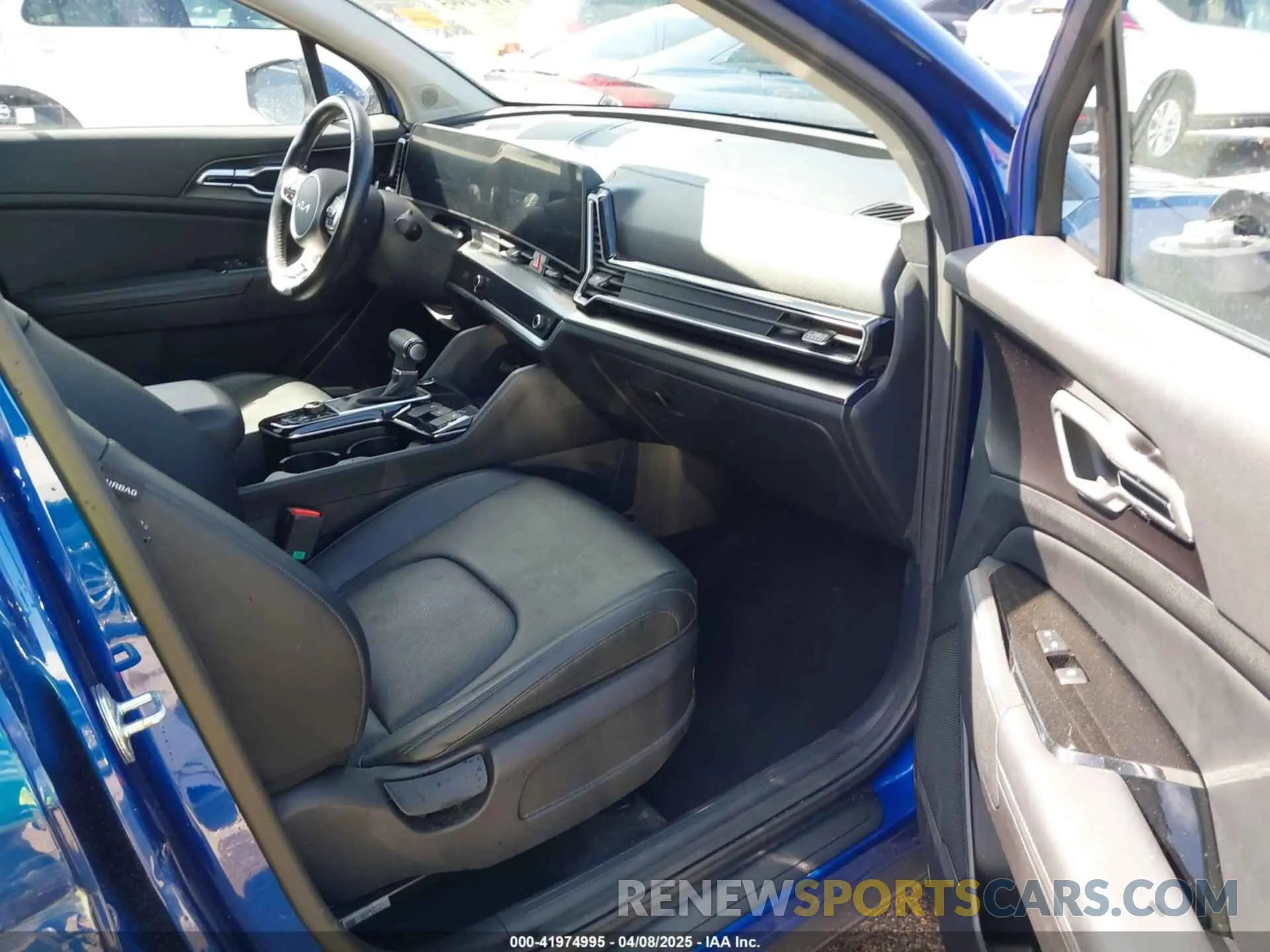 5 fotografías del automóvil dañado 5XYK3CAF0PG002047 KIA SPORTAGE 2023