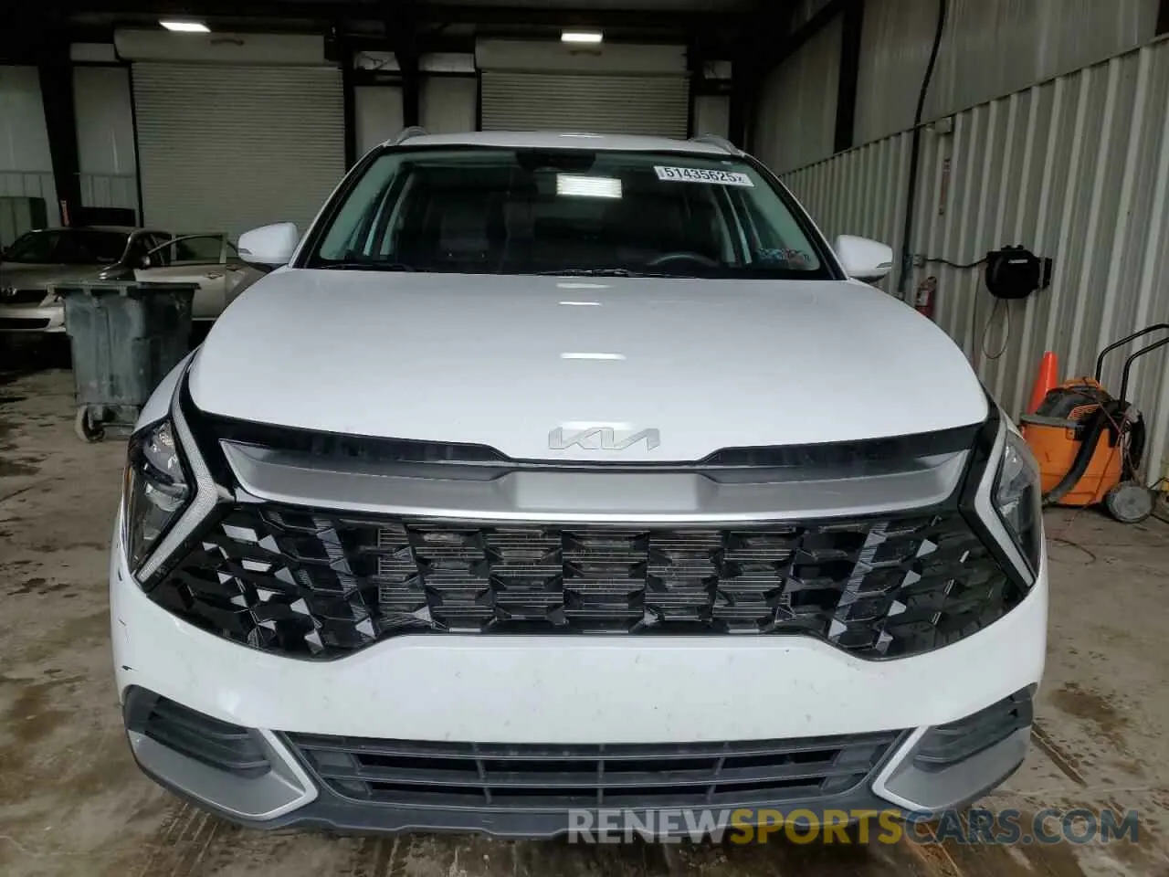 5 fotografías del automóvil dañado 5XYK3CAF0PG070994 KIA SPORTAGE 2023