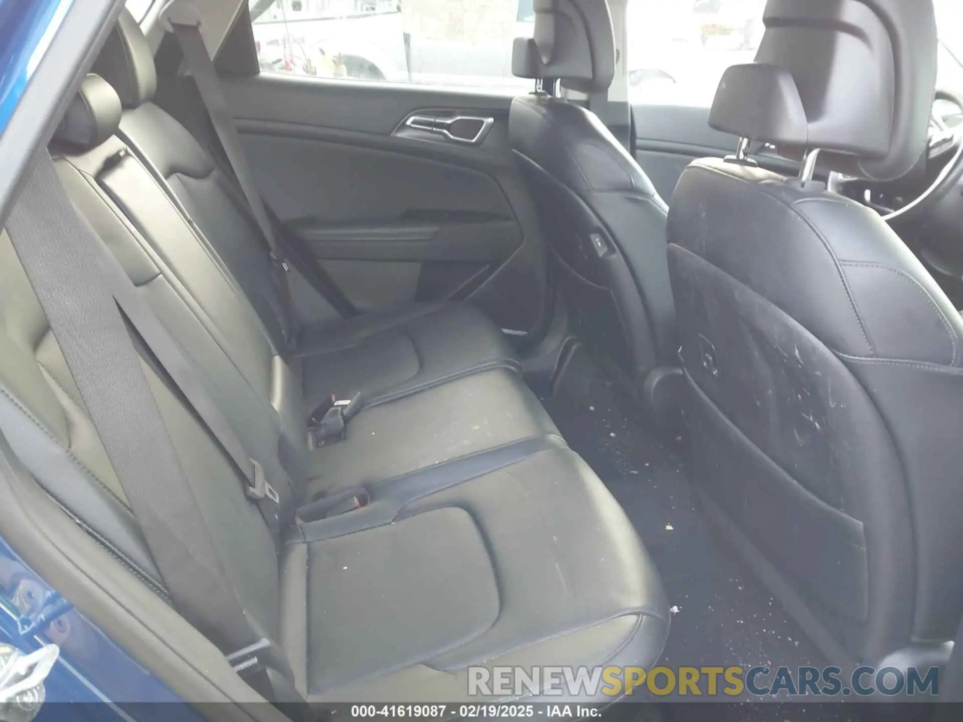 8 fotografías del automóvil dañado 5XYK3CAF3PG020722 KIA SPORTAGE 2023