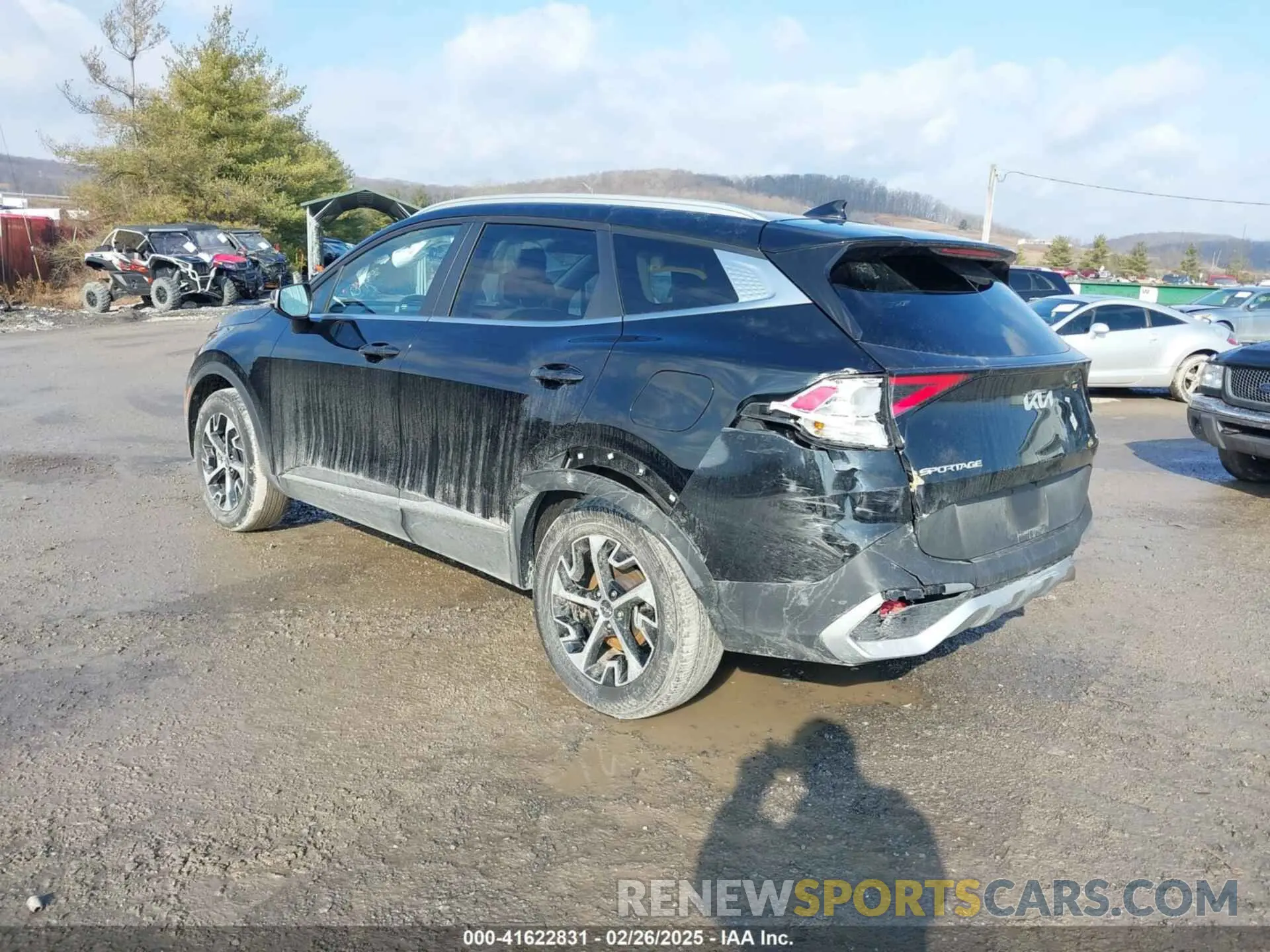 3 fotografías del automóvil dañado 5XYK3CAF5PG117307 KIA SPORTAGE 2023