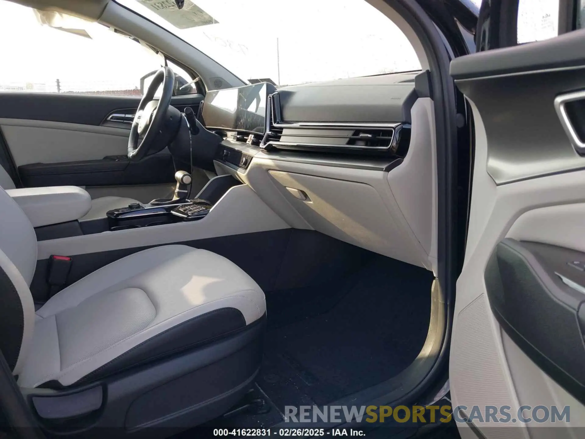 5 fotografías del automóvil dañado 5XYK3CAF5PG117307 KIA SPORTAGE 2023