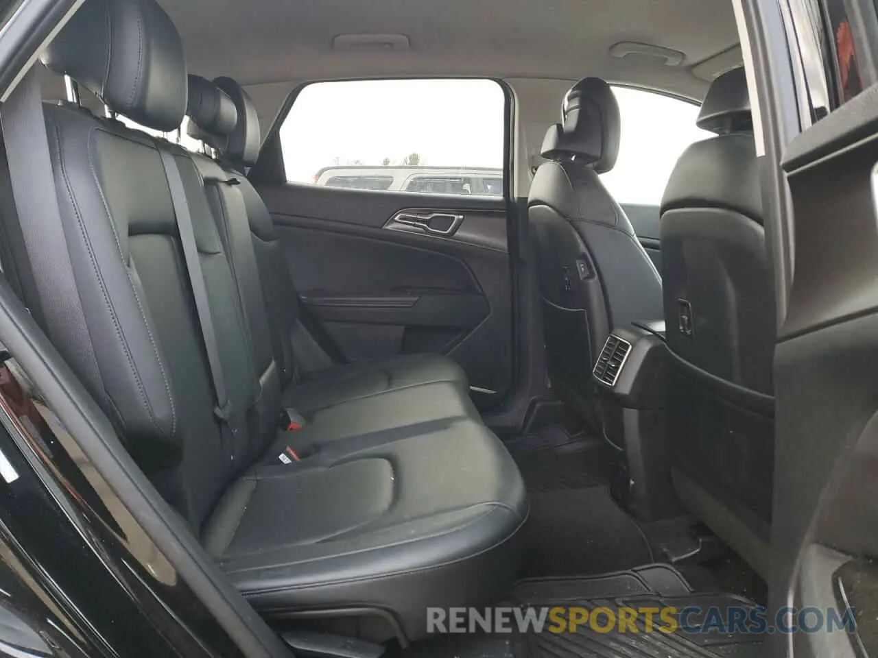 11 fotografías del automóvil dañado 5XYK3CAF5PG138707 KIA SPORTAGE 2023