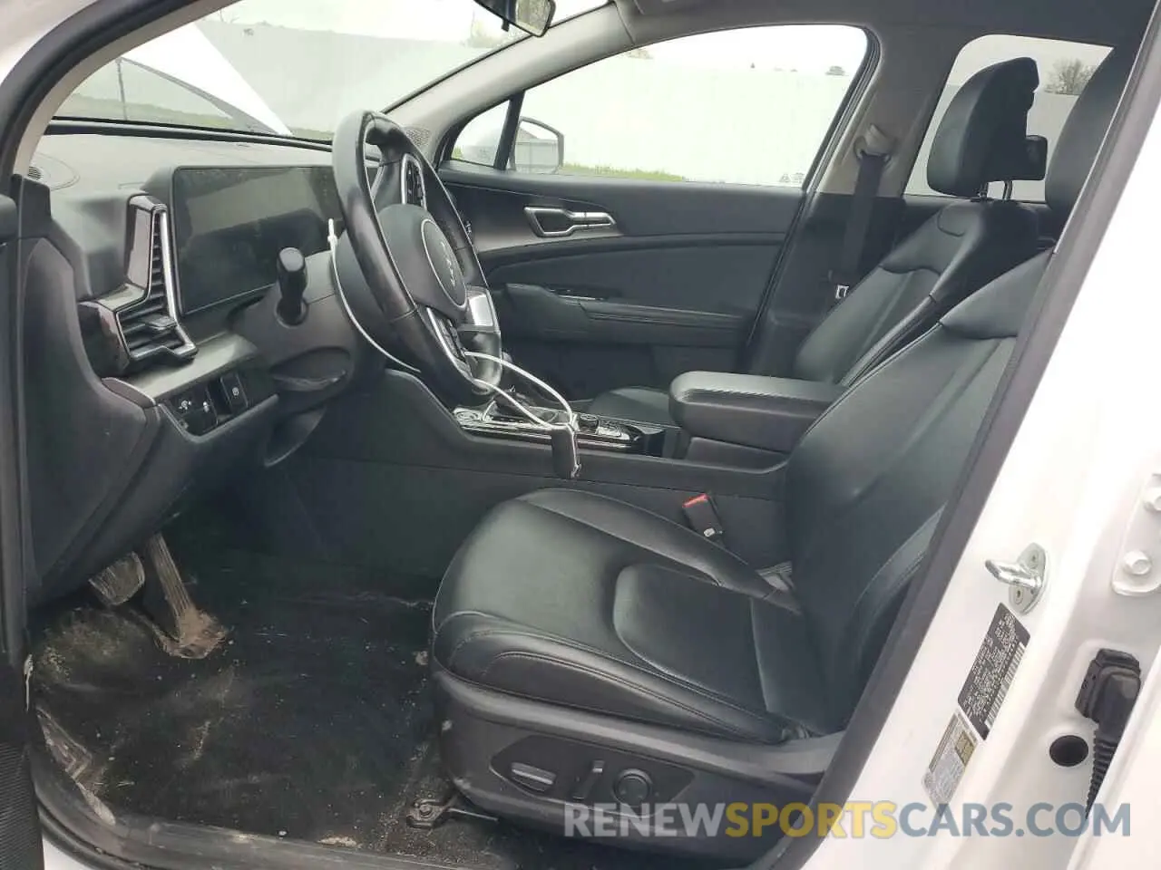 7 fotografías del automóvil dañado 5XYK3CAFXPG044810 KIA SPORTAGE 2023