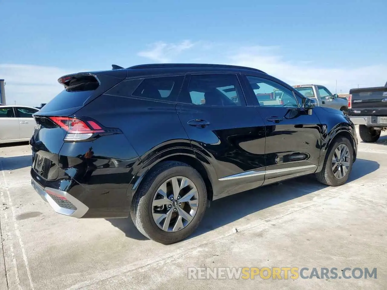 3 fotografías del automóvil dañado 5XYK43AF1PG106446 KIA SPORTAGE 2023