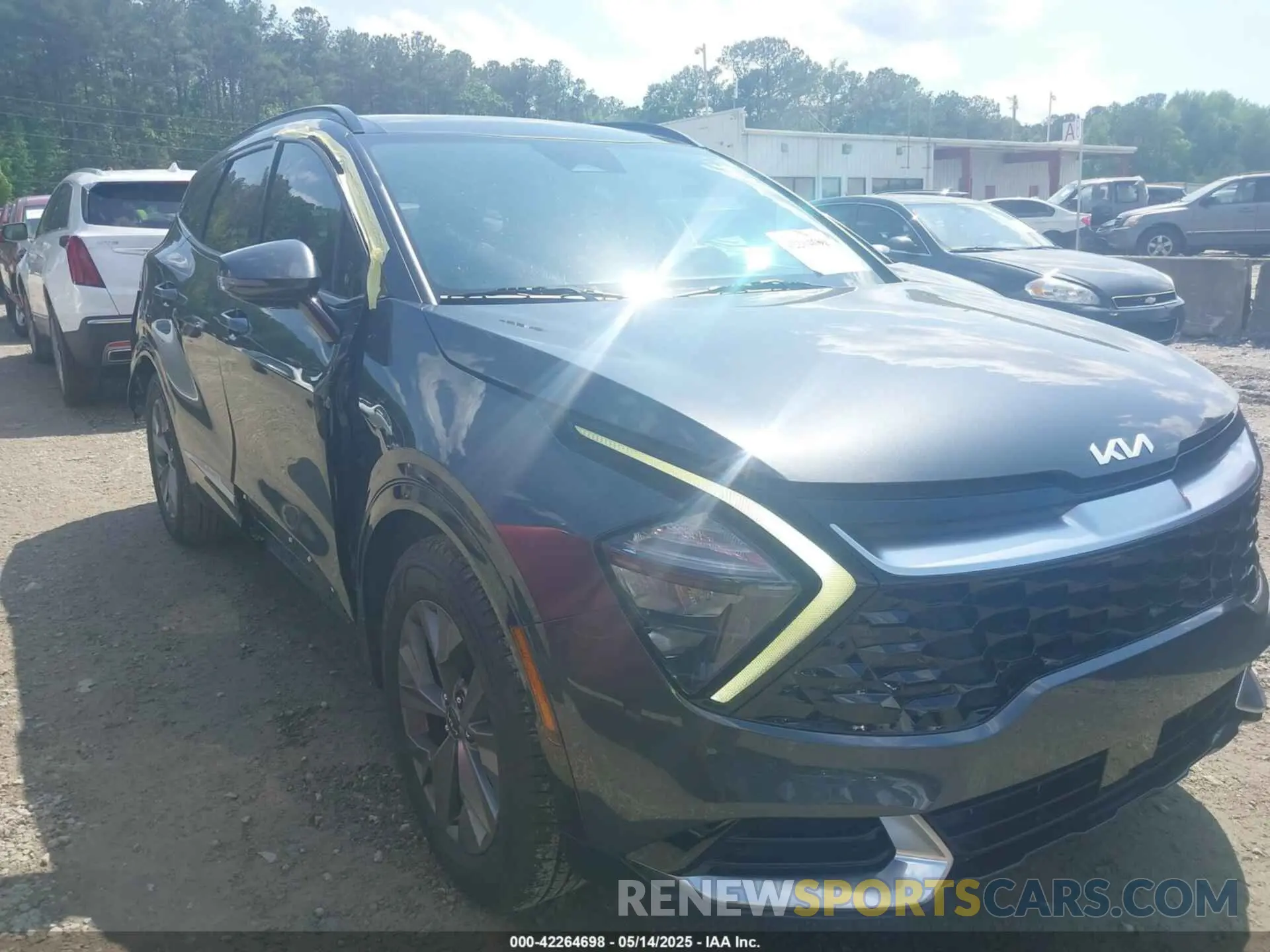 13 fotografías del automóvil dañado 5XYK43AF6PG045546 KIA SPORTAGE 2023