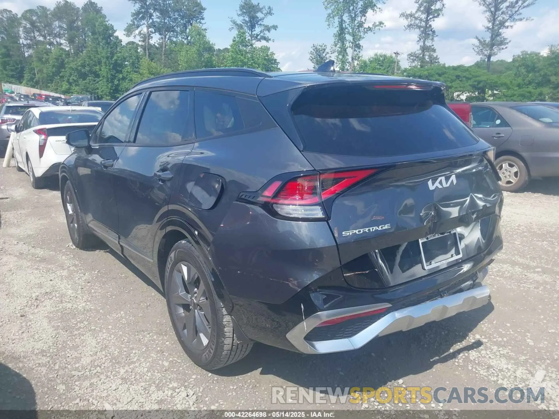 14 fotografías del automóvil dañado 5XYK43AF6PG045546 KIA SPORTAGE 2023