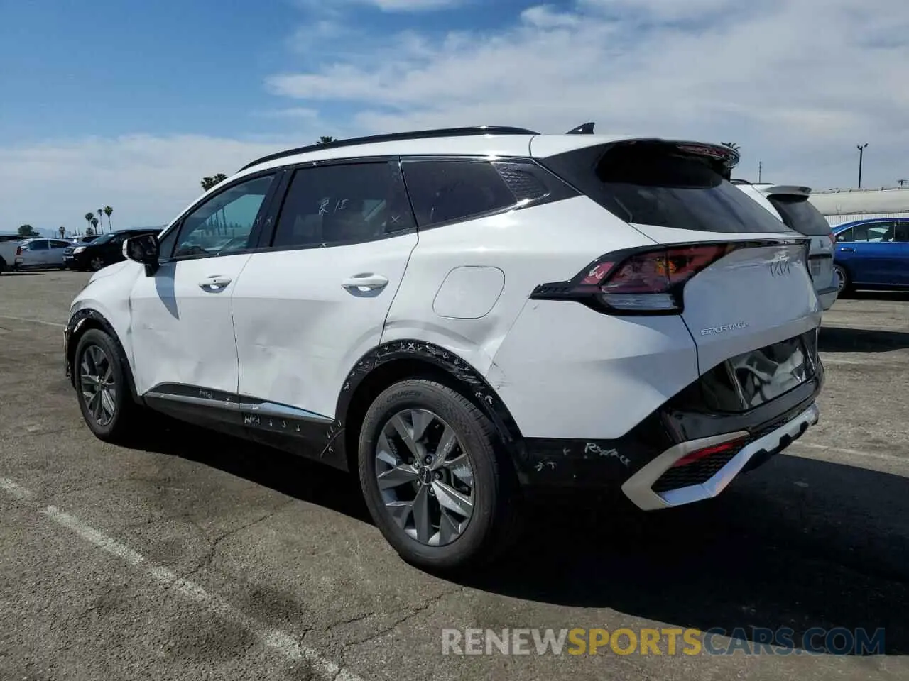 2 fotografías del automóvil dañado 5XYK43AF7PG060699 KIA SPORTAGE 2023