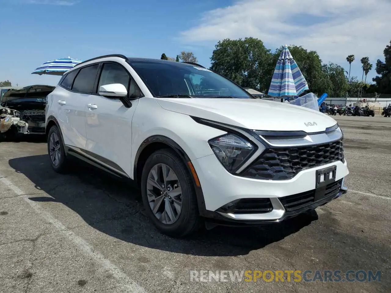 4 fotografías del automóvil dañado 5XYK43AF7PG060699 KIA SPORTAGE 2023