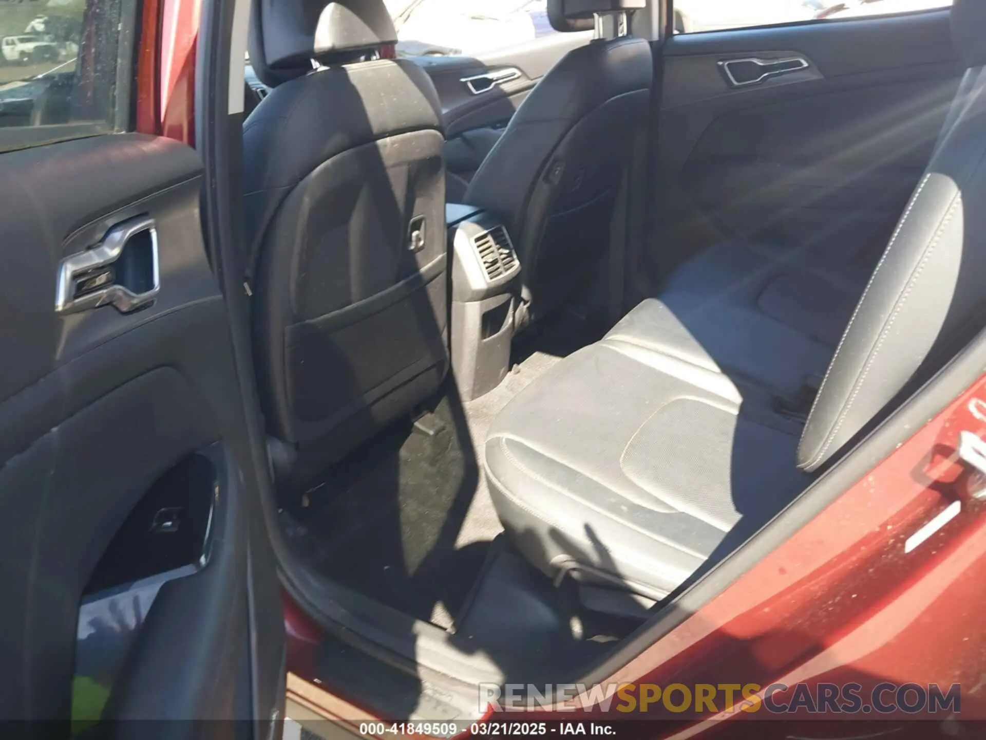 8 fotografías del automóvil dañado 5XYK43AF8PG067242 KIA SPORTAGE 2023
