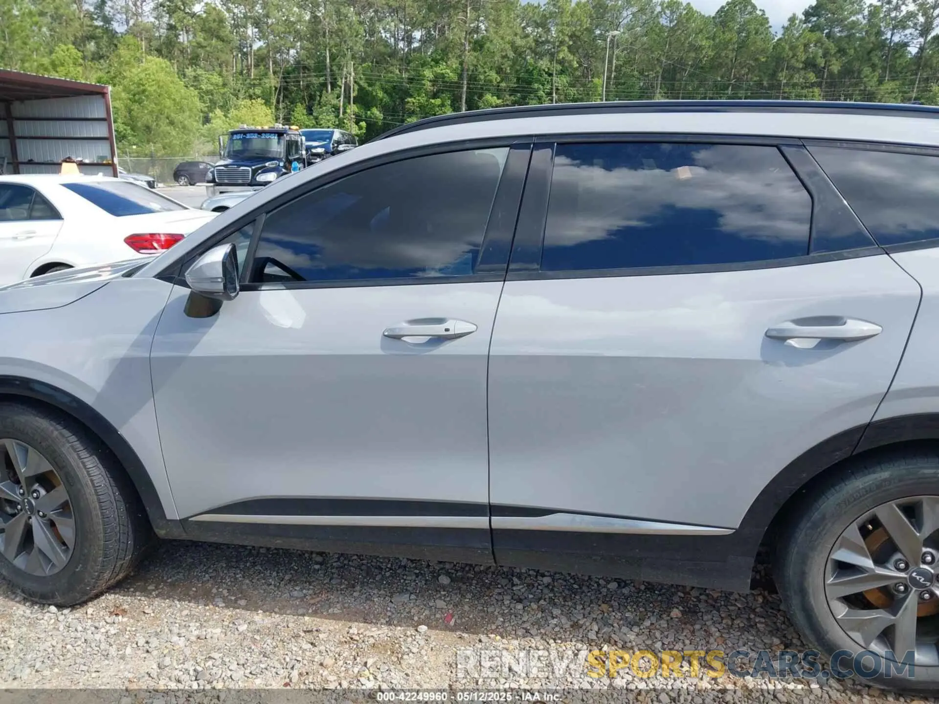 13 fotografías del automóvil dañado 5XYK43AF8PG077611 KIA SPORTAGE 2023
