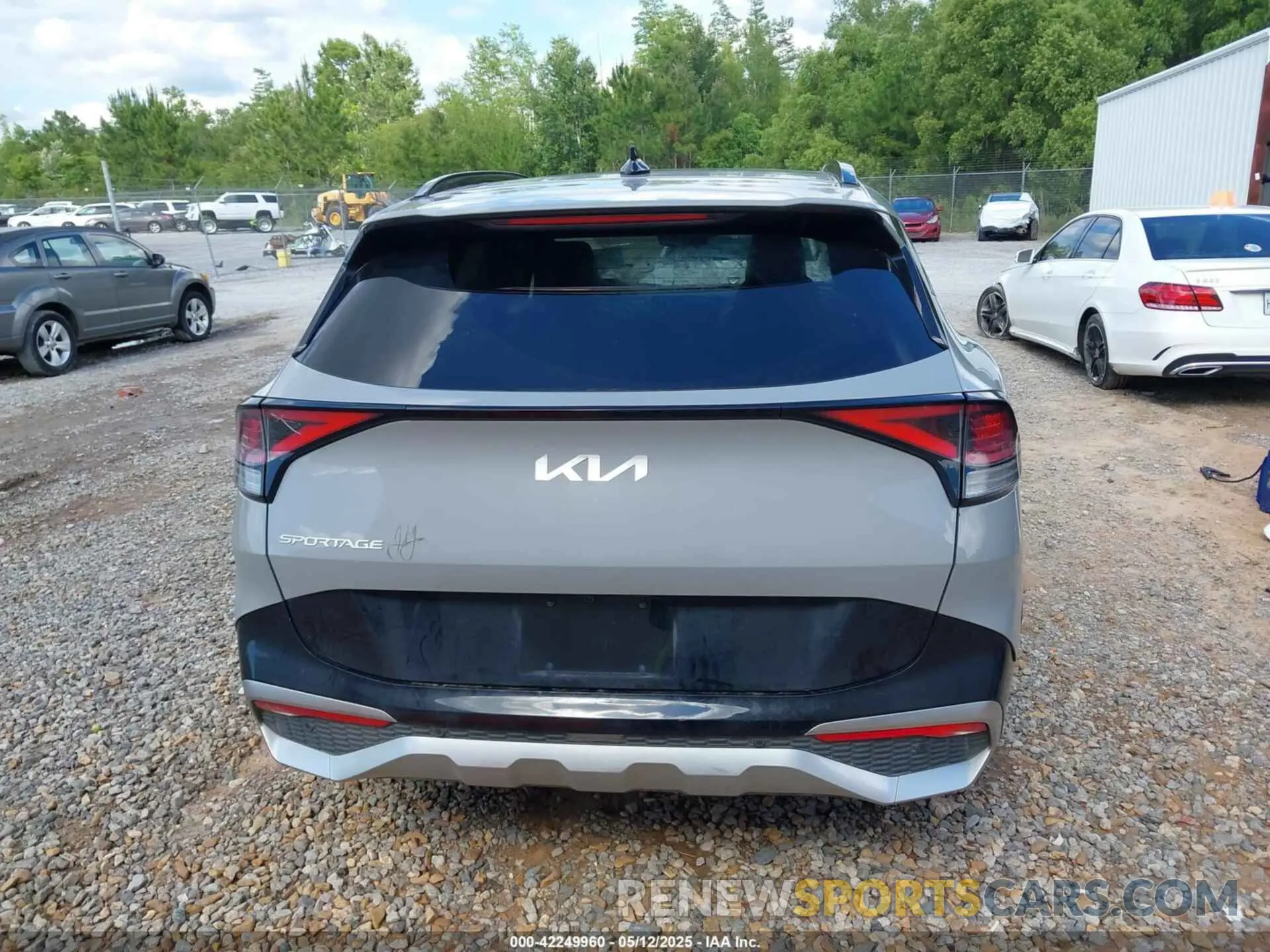 15 fotografías del automóvil dañado 5XYK43AF8PG077611 KIA SPORTAGE 2023