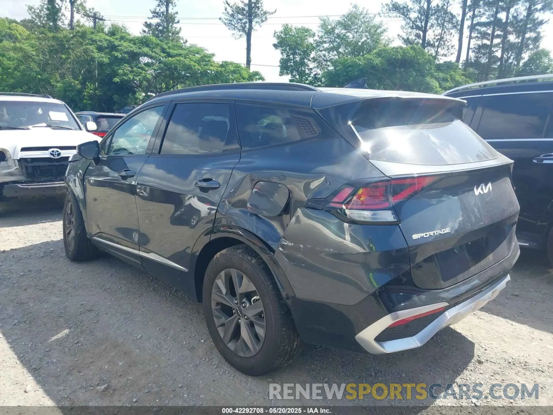 14 fotografías del automóvil dañado 5XYK43AFXPG108003 KIA SPORTAGE 2023