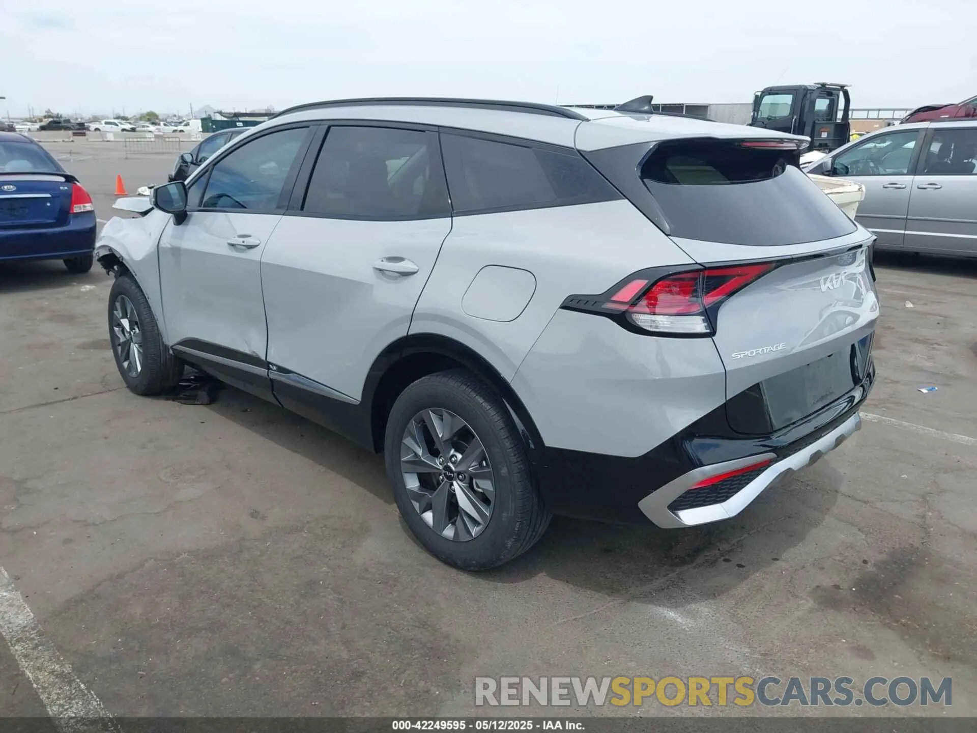 3 fotografías del automóvil dañado 5XYK4CAF1PG081161 KIA SPORTAGE 2023