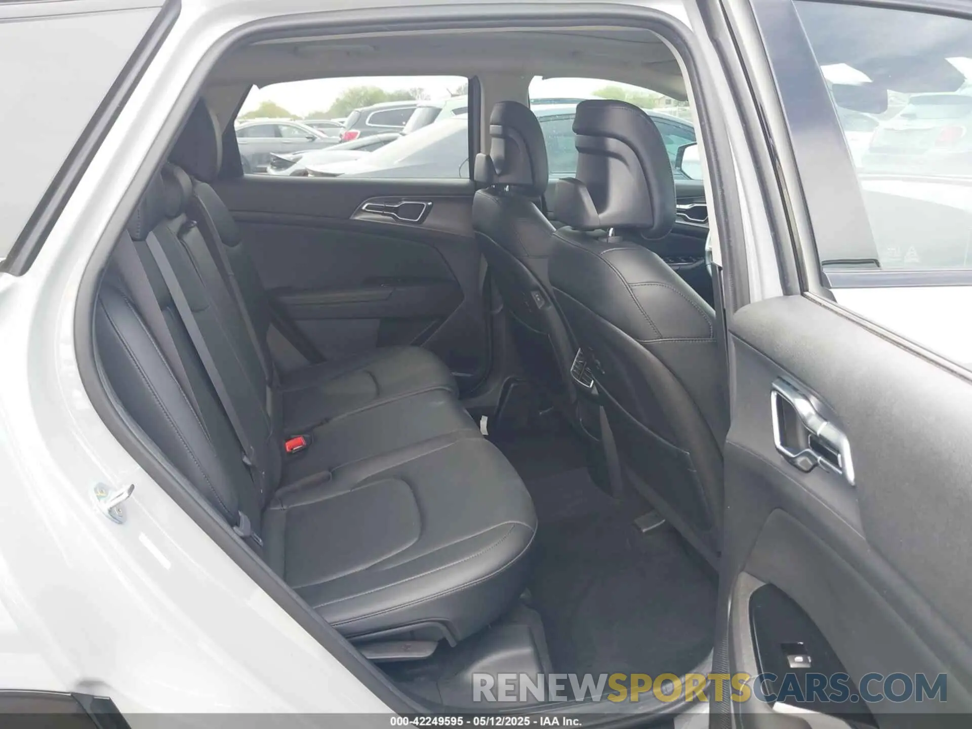 8 fotografías del automóvil dañado 5XYK4CAF1PG081161 KIA SPORTAGE 2023