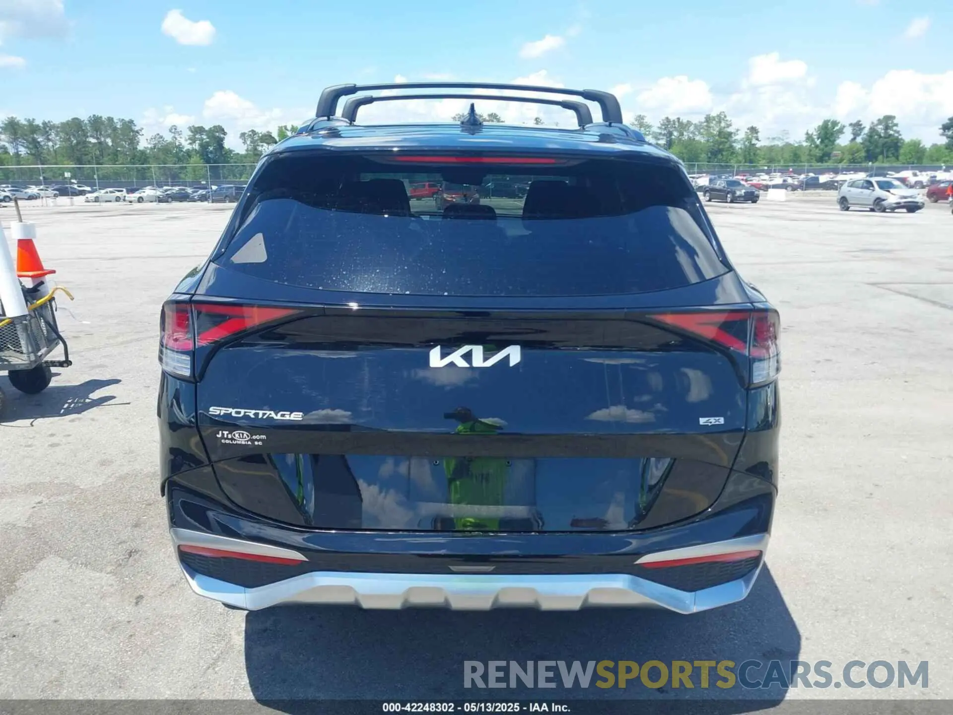 16 fotografías del automóvil dañado 5XYK4CAF6PG103395 KIA SPORTAGE 2023