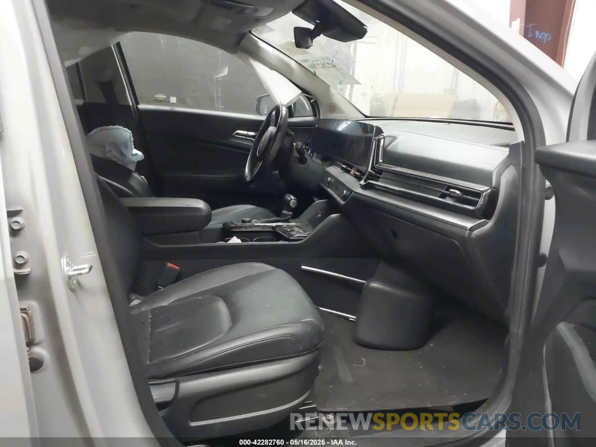 5 fotografías del automóvil dañado 5XYK4CAF6PG104532 KIA SPORTAGE 2023