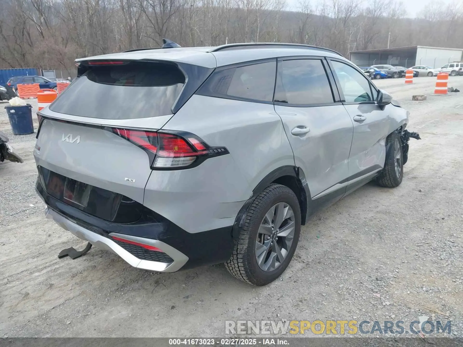 4 fotografías del automóvil dañado 5XYK4CAFXPG060812 KIA SPORTAGE 2023