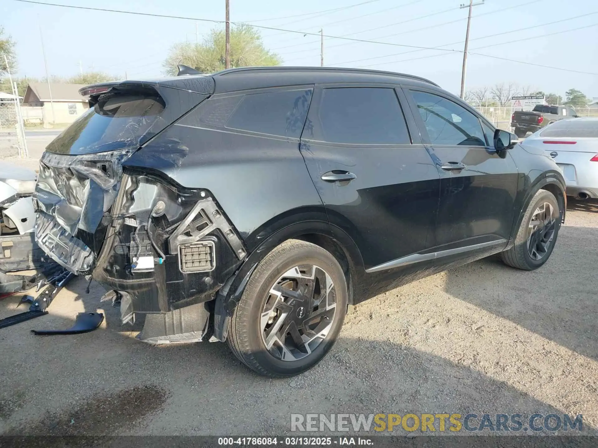4 fotografías del automóvil dañado 5XYK53AF0PG072660 KIA SPORTAGE 2023