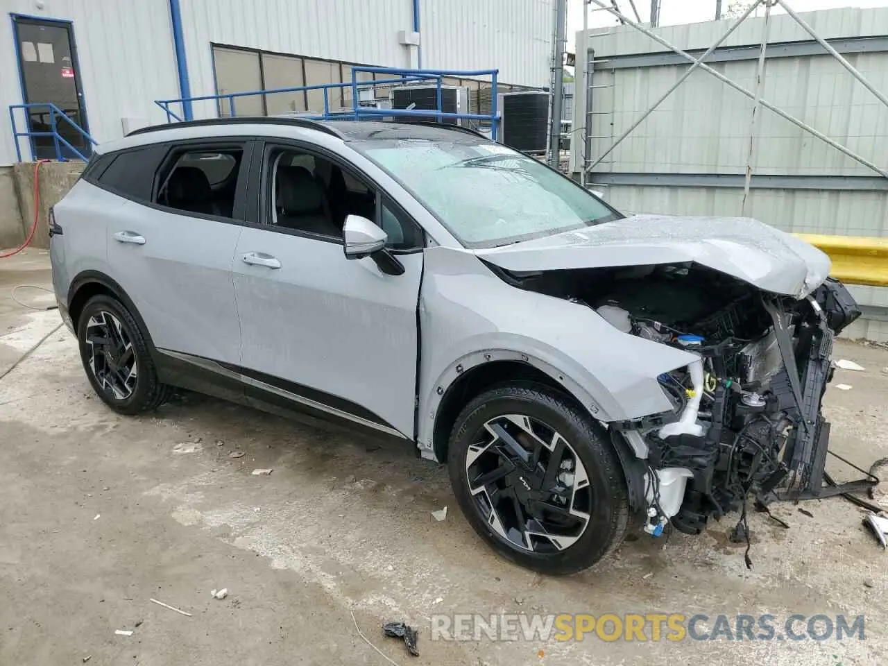 4 fotografías del automóvil dañado 5XYK53AF2PG001850 KIA SPORTAGE 2023