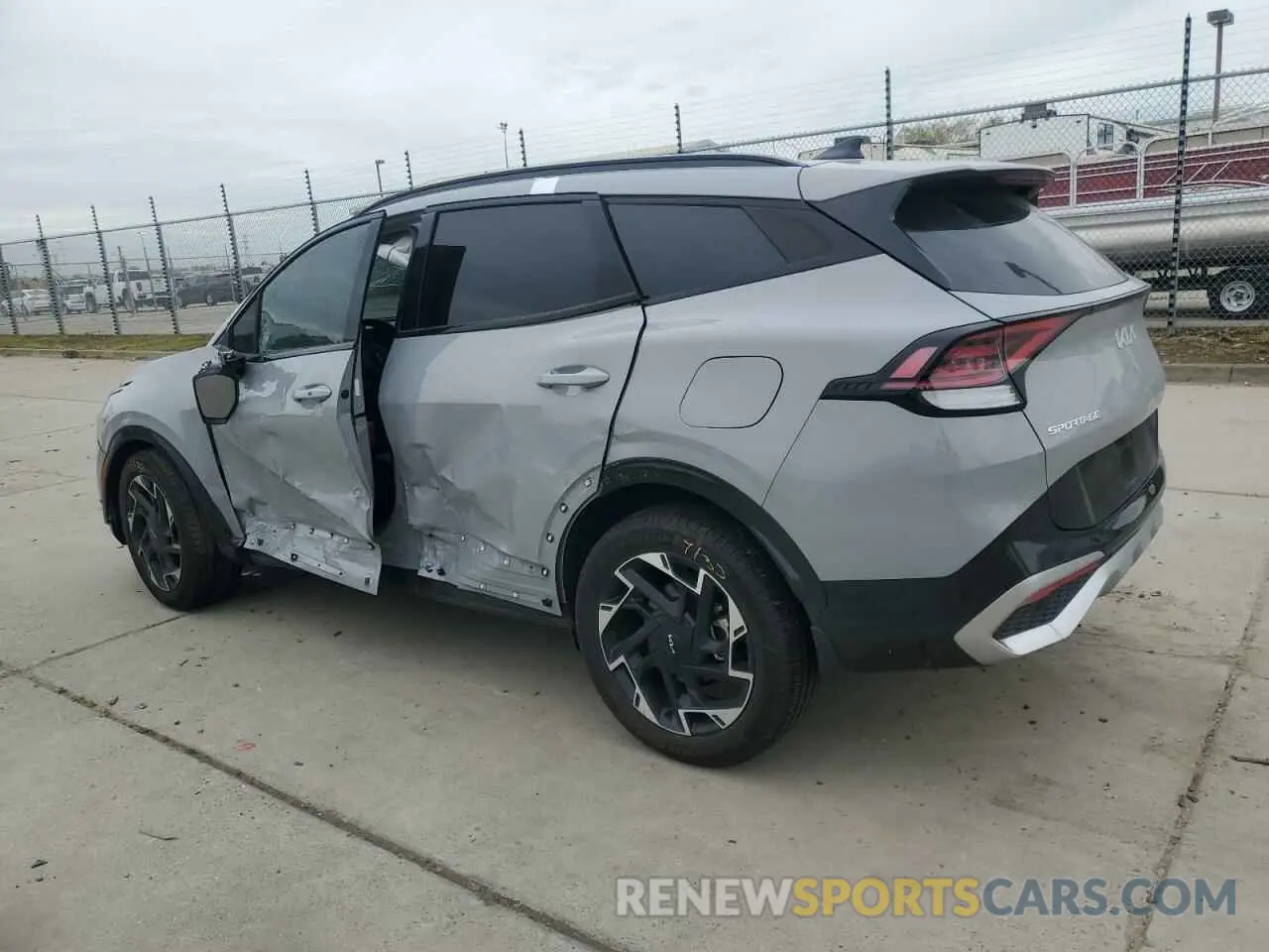 2 fotografías del automóvil dañado 5XYK53AF6PG114958 KIA SPORTAGE 2023
