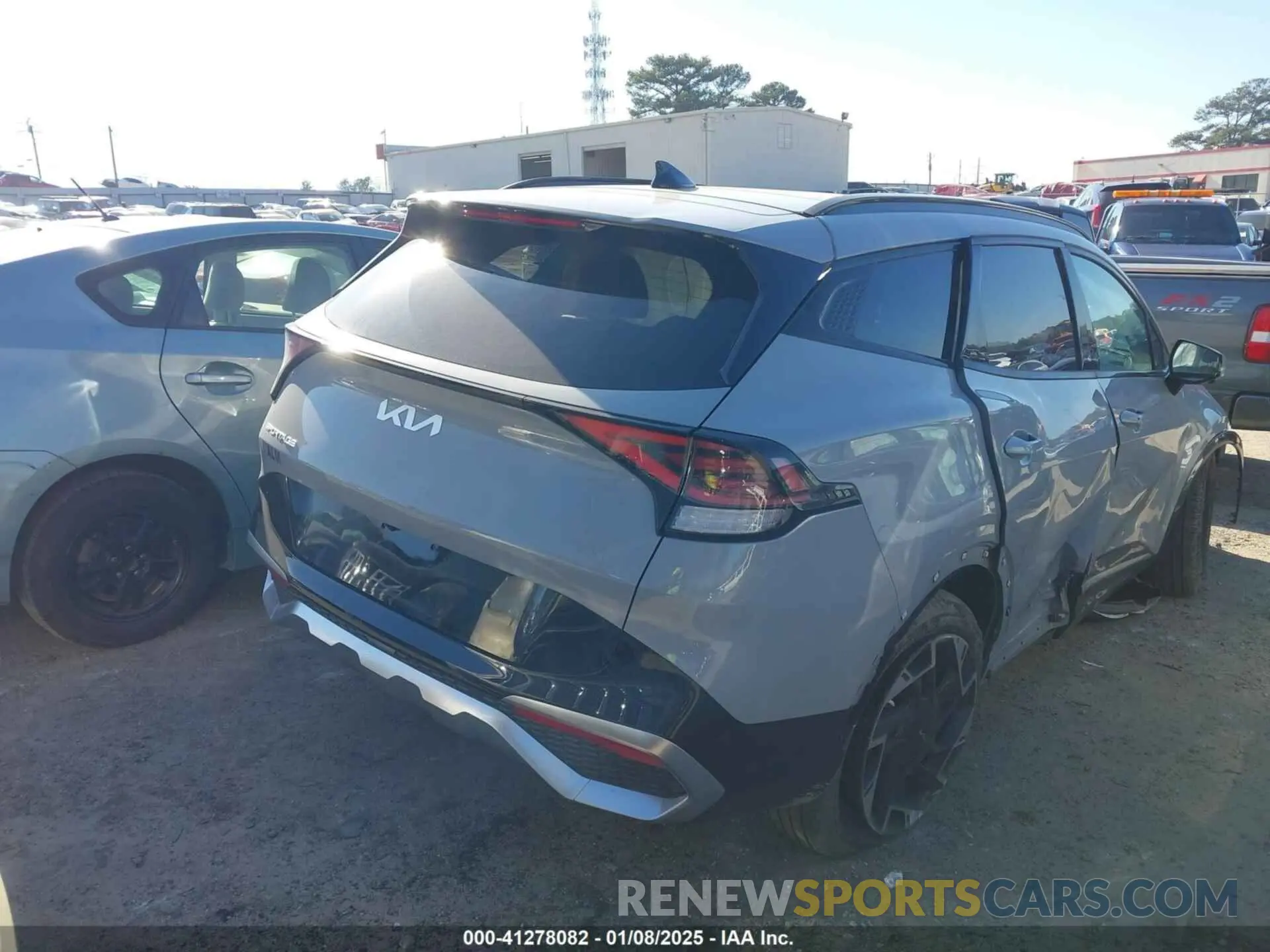 4 fotografías del automóvil dañado 5XYK53AF7PG133325 KIA SPORTAGE 2023