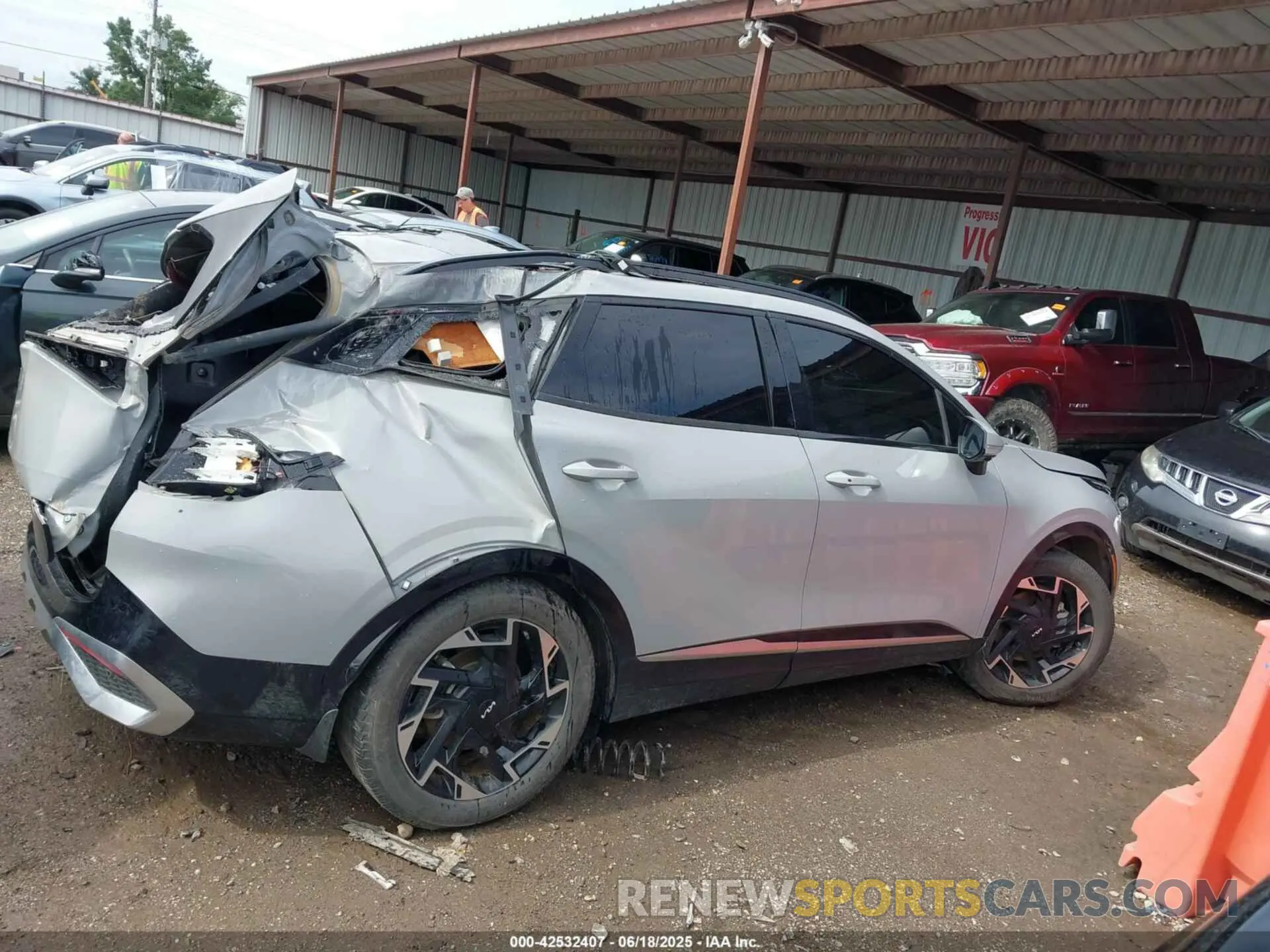 13 fotografías del automóvil dañado 5XYK53AF9PG082166 KIA SPORTAGE 2023