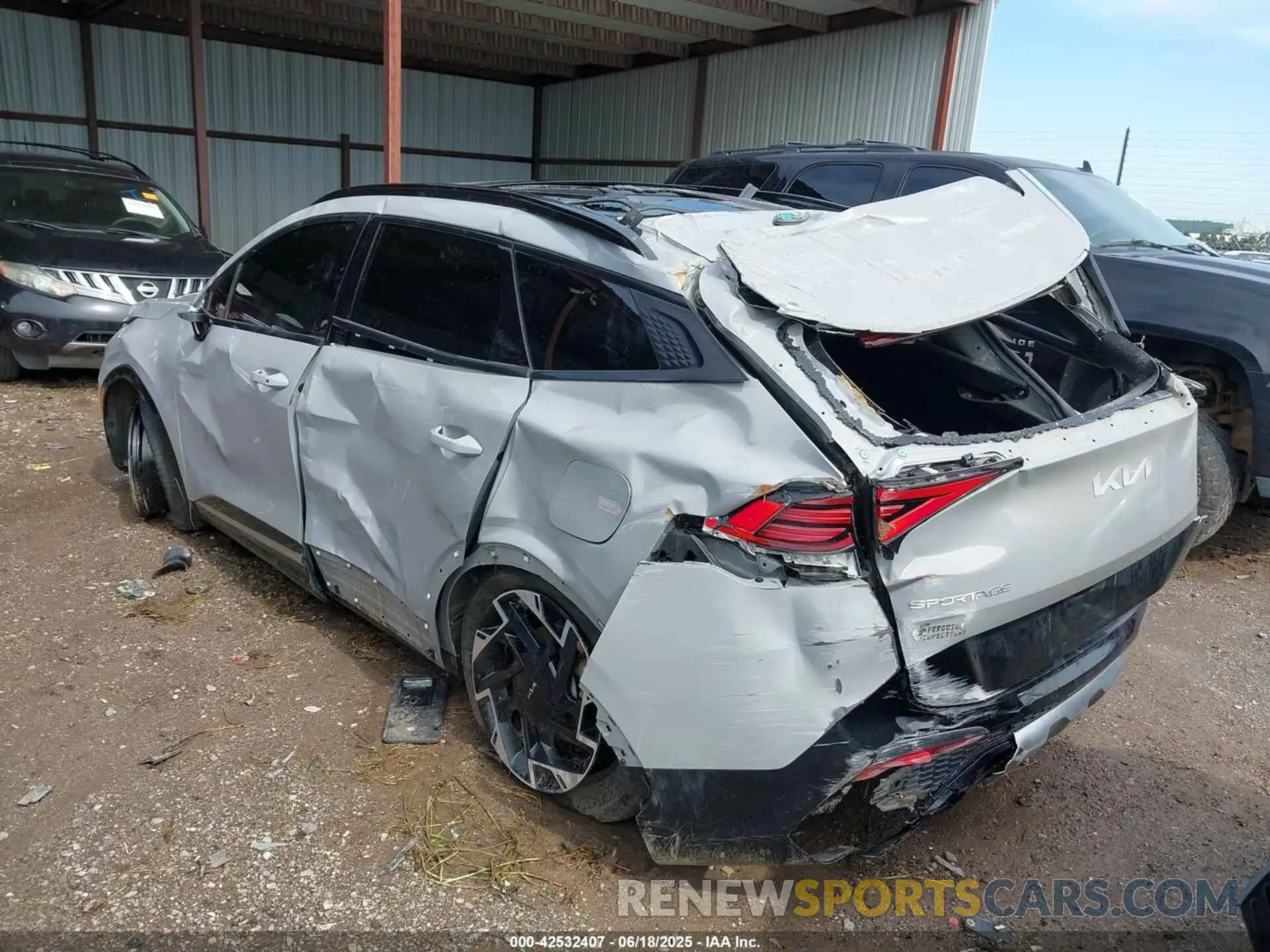 3 fotografías del automóvil dañado 5XYK53AF9PG082166 KIA SPORTAGE 2023