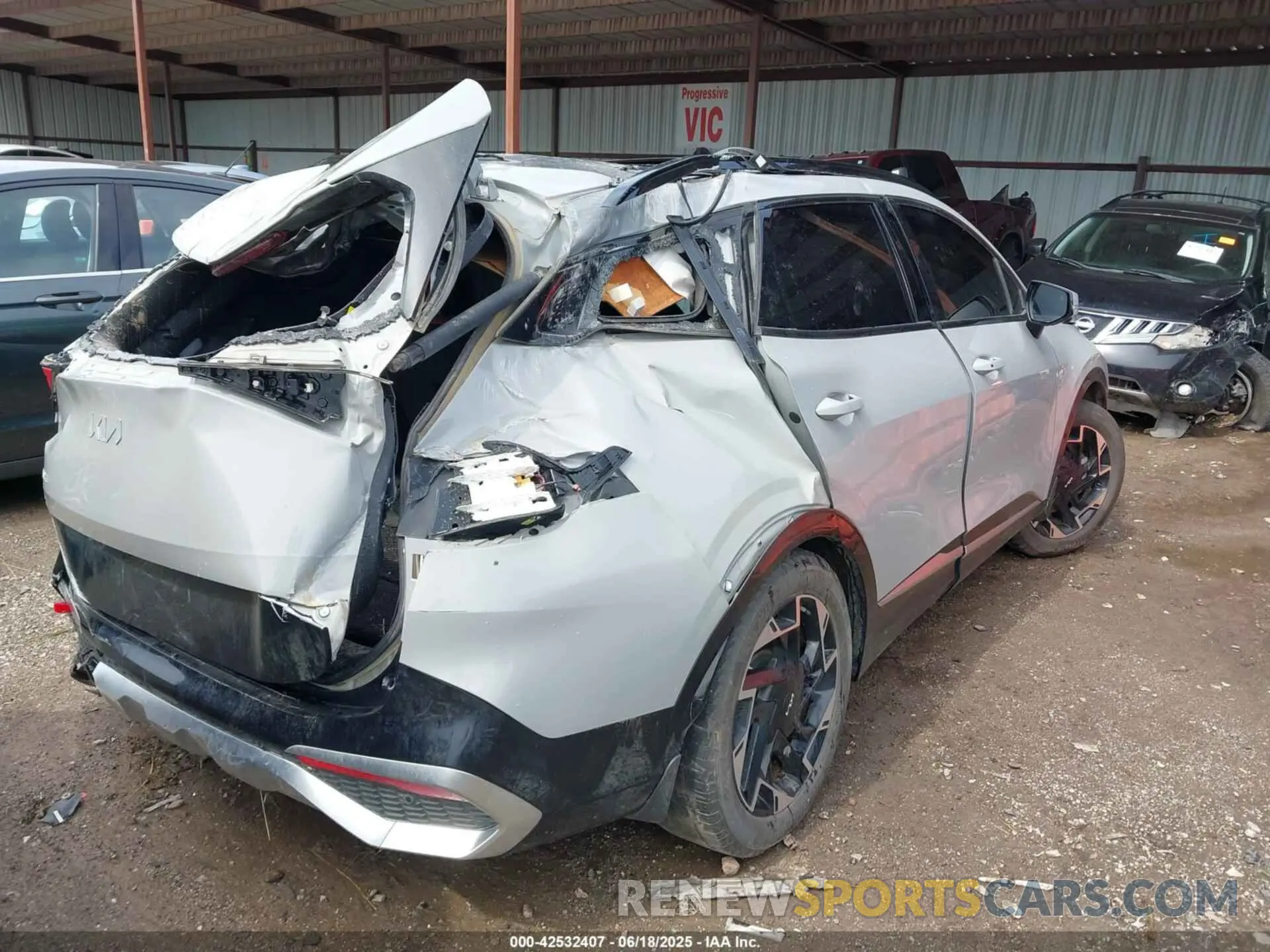 4 fotografías del automóvil dañado 5XYK53AF9PG082166 KIA SPORTAGE 2023