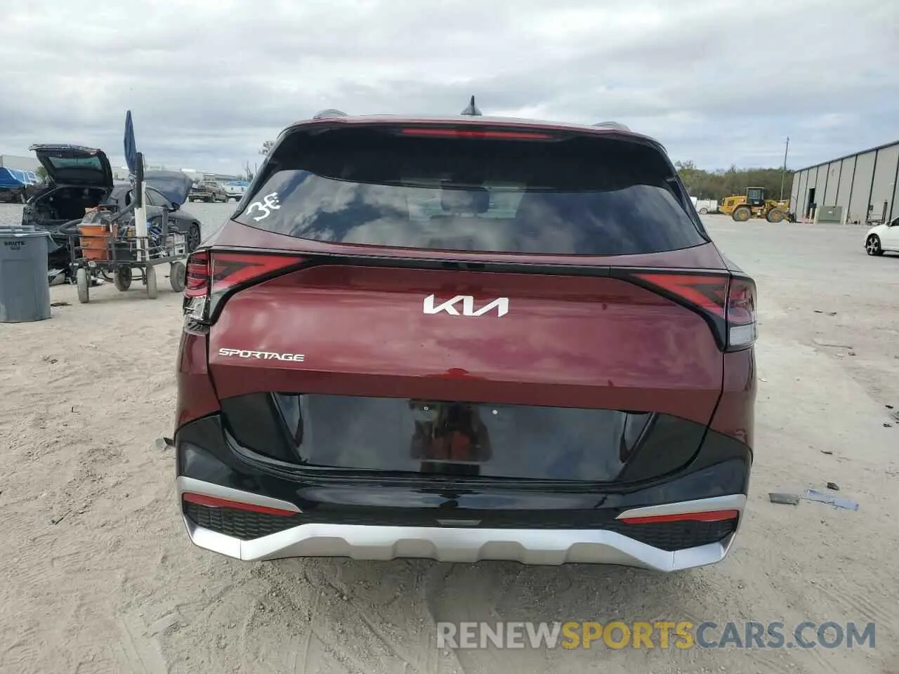 6 fotografías del automóvil dañado 5XYK53AFXPG111996 KIA SPORTAGE 2023