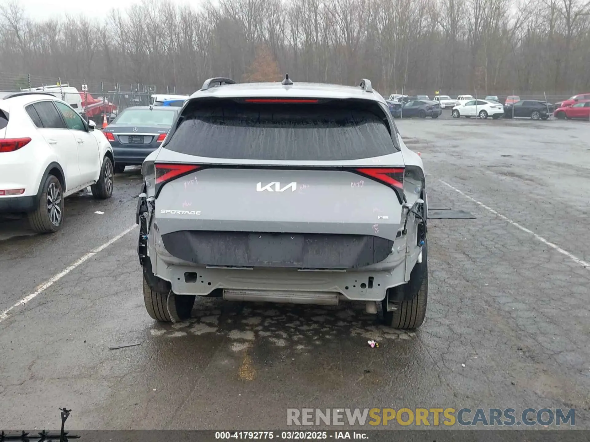 17 fotografías del automóvil dañado 5XYK6CAF0PG084899 KIA SPORTAGE 2023