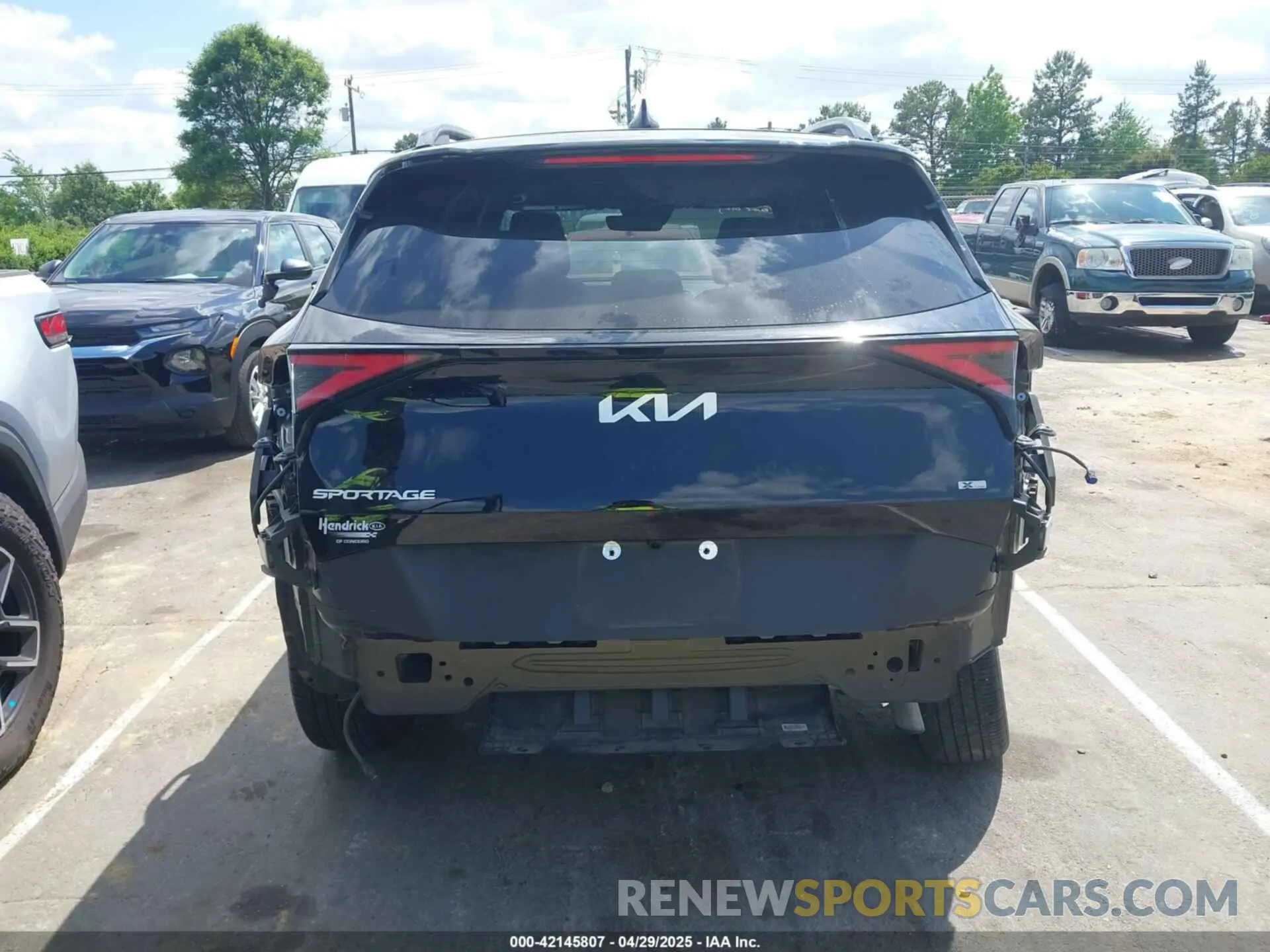 16 fotografías del automóvil dañado 5XYK6CAF1PG004543 KIA SPORTAGE 2023