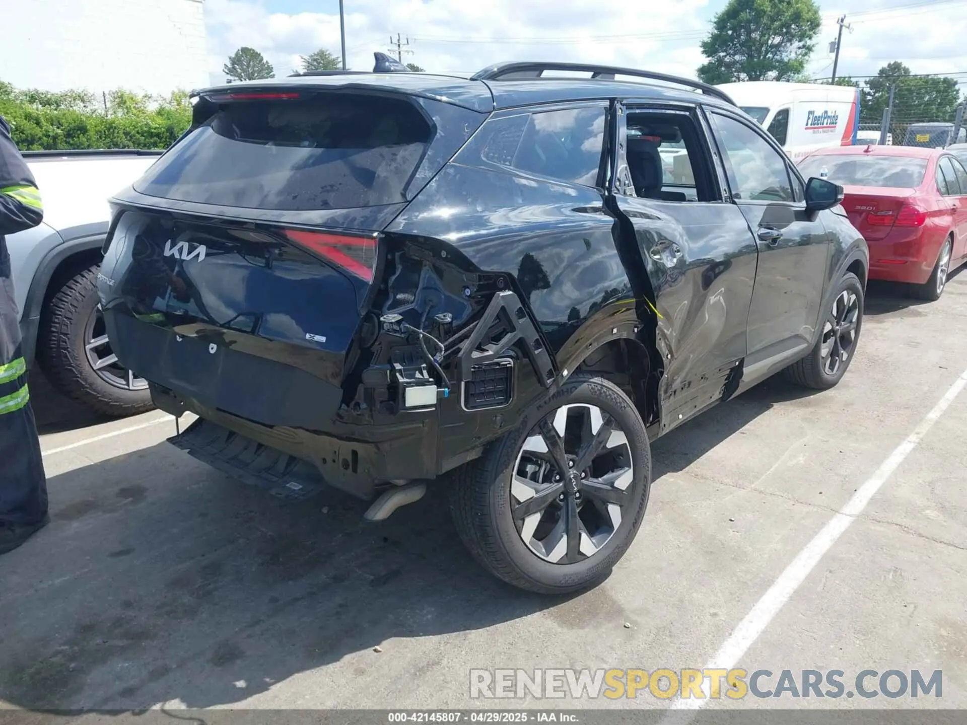 4 fotografías del automóvil dañado 5XYK6CAF1PG004543 KIA SPORTAGE 2023