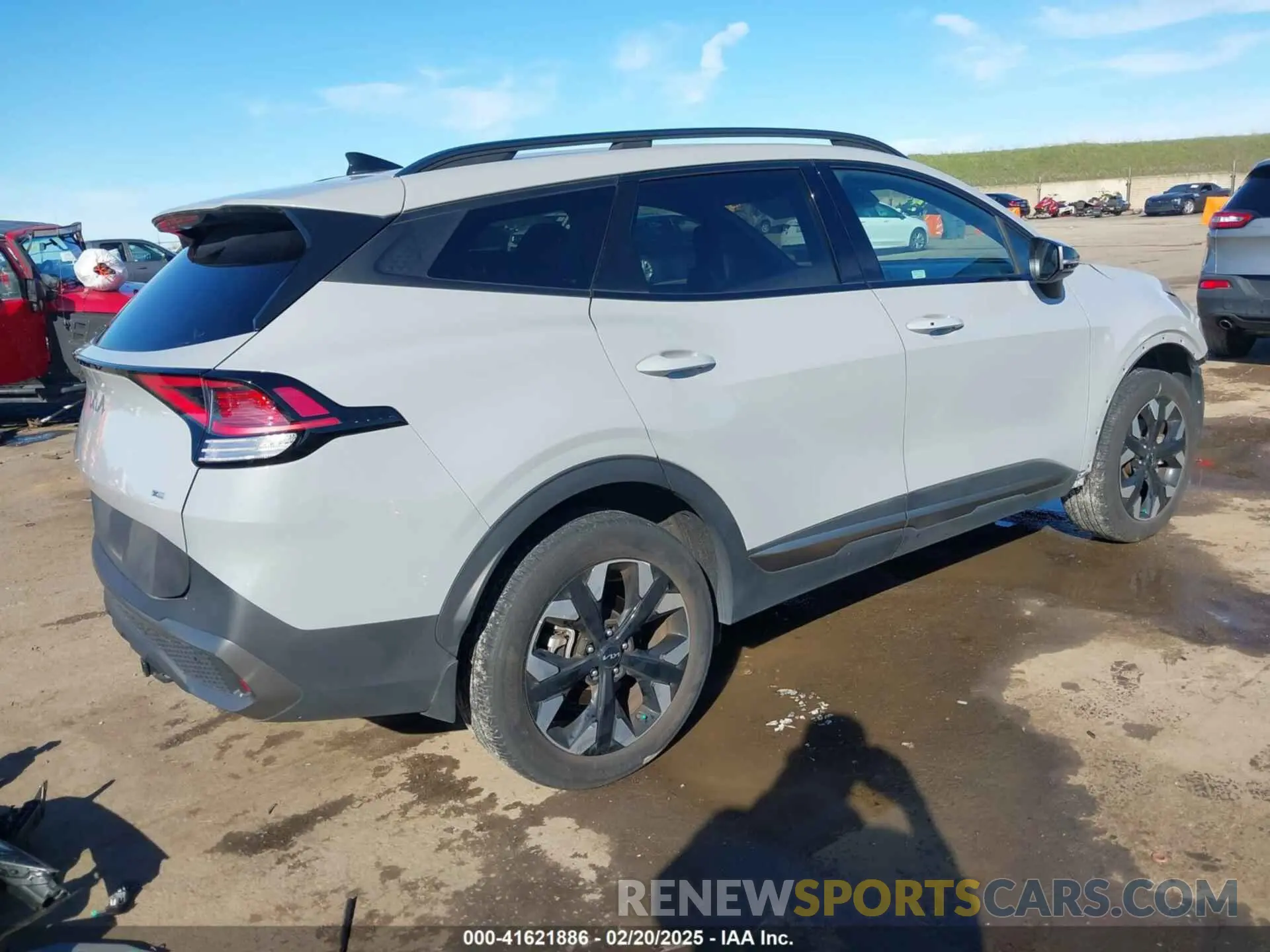 4 fotografías del automóvil dañado 5XYK6CAF1PG035307 KIA SPORTAGE 2023